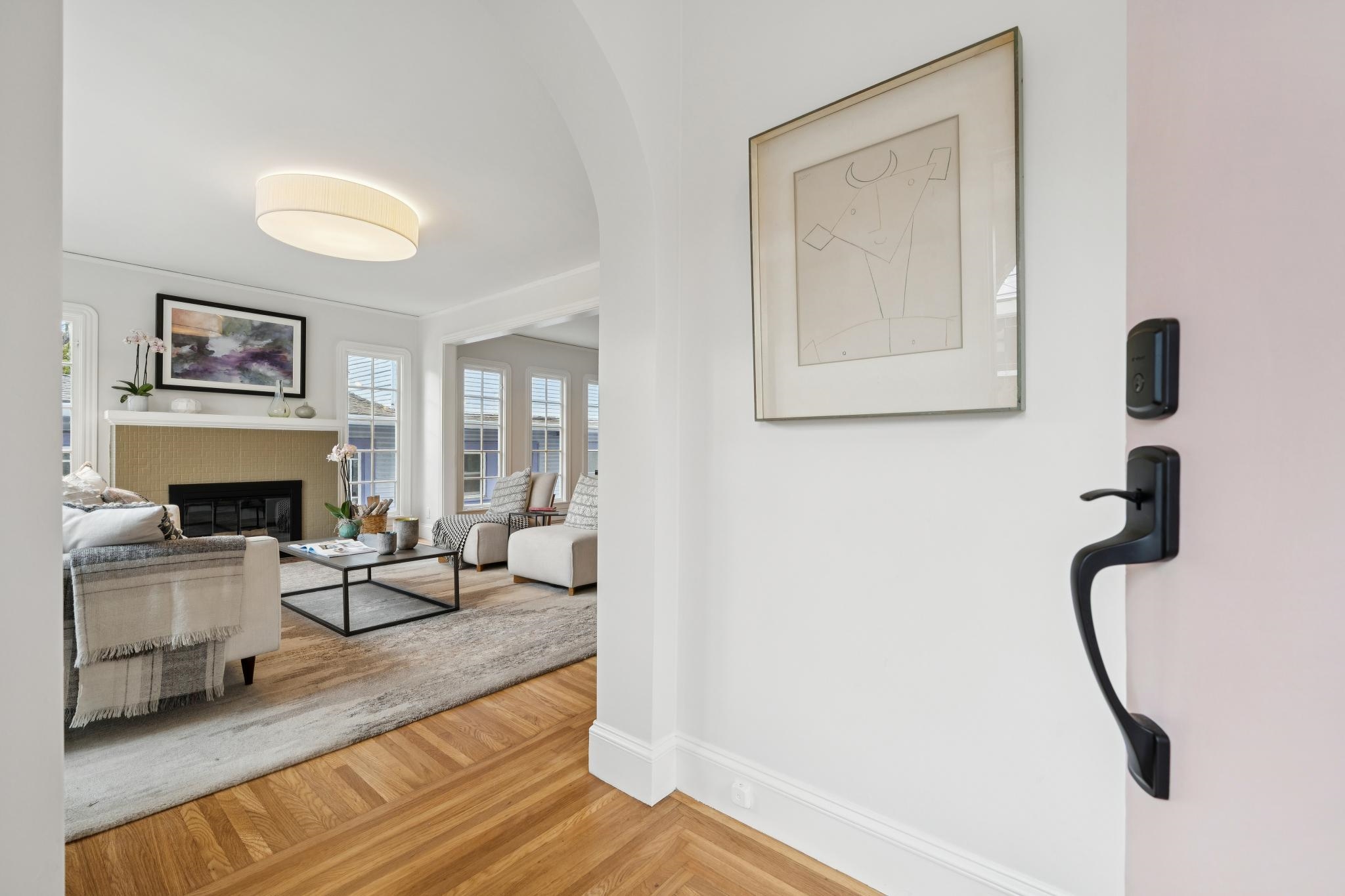 1563 Thousand Oaks Blvd