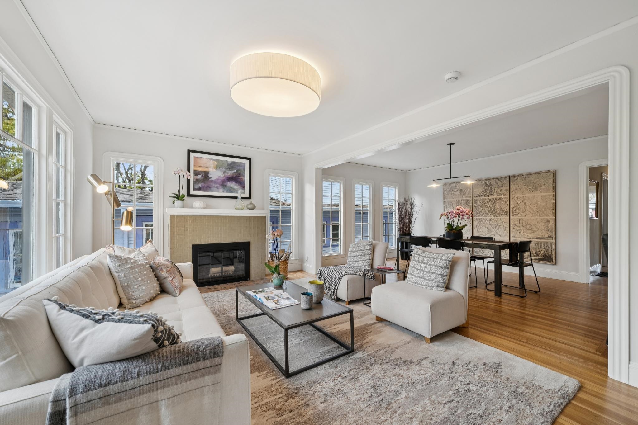 1563 Thousand Oaks Blvd