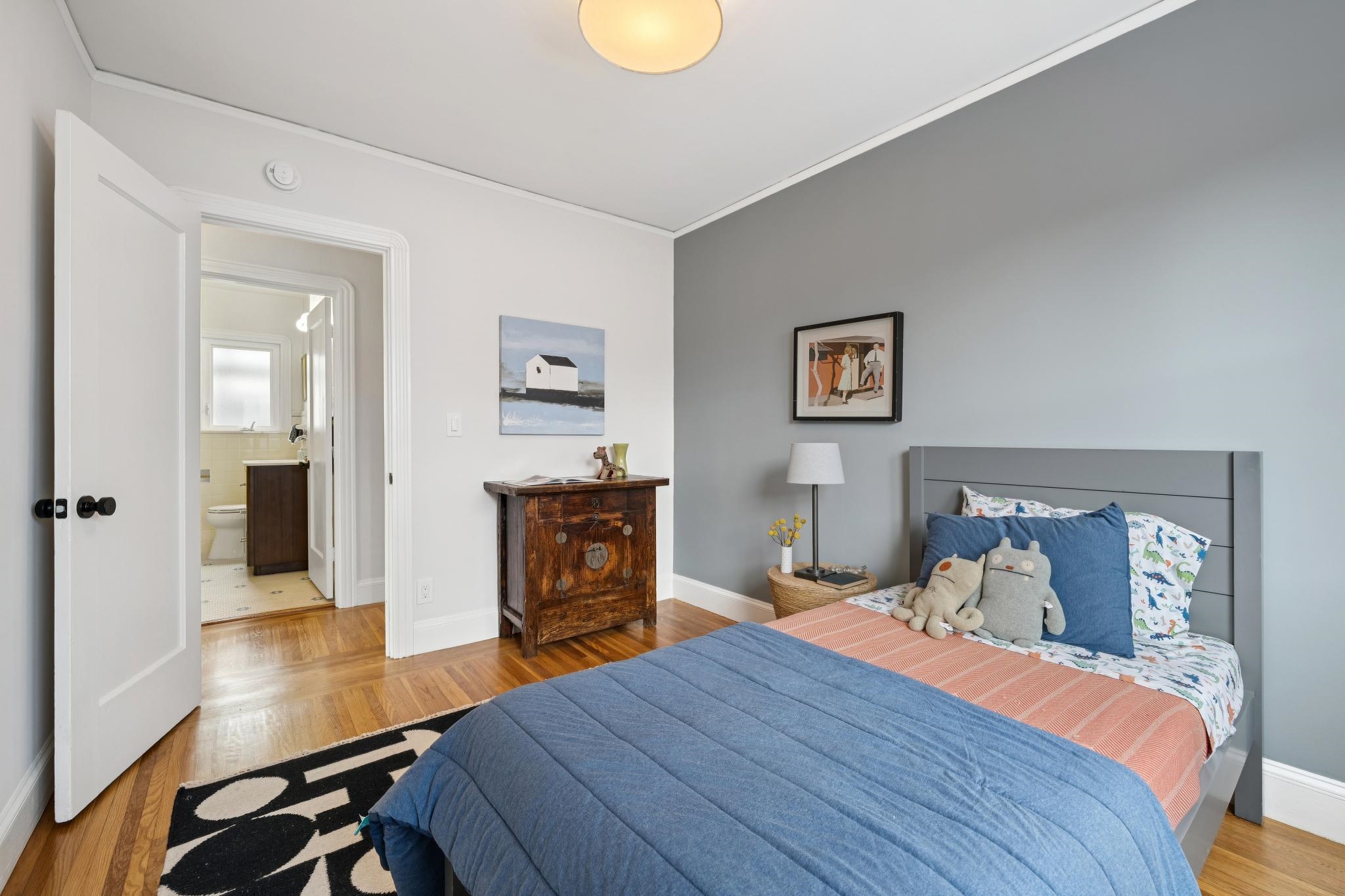 1563 Thousand Oaks Blvd