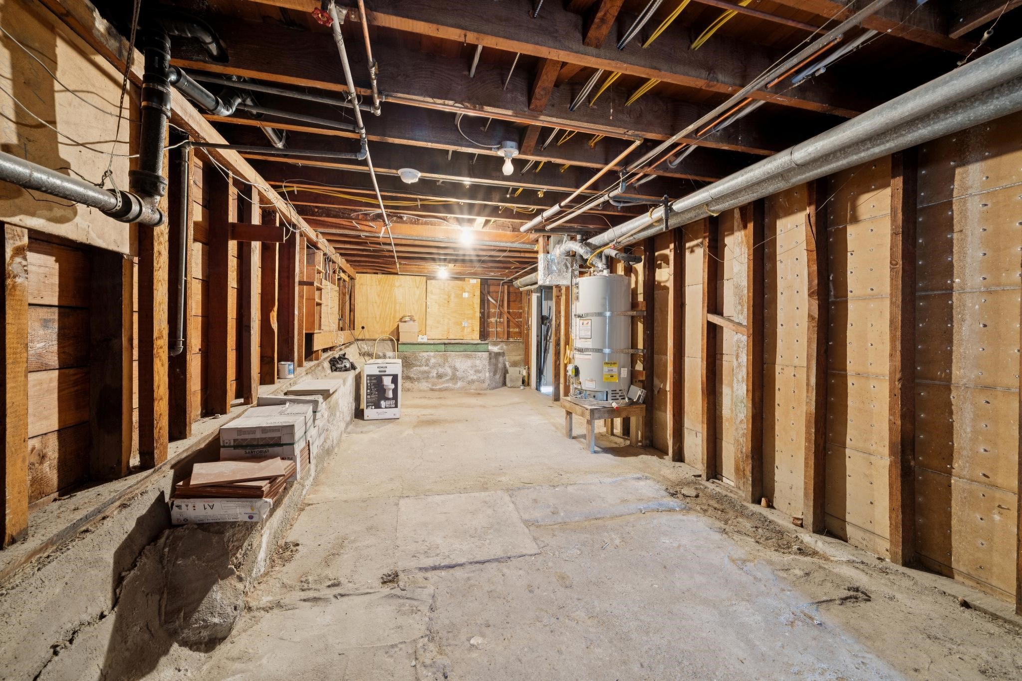 1563 Thousand Oaks Blvd