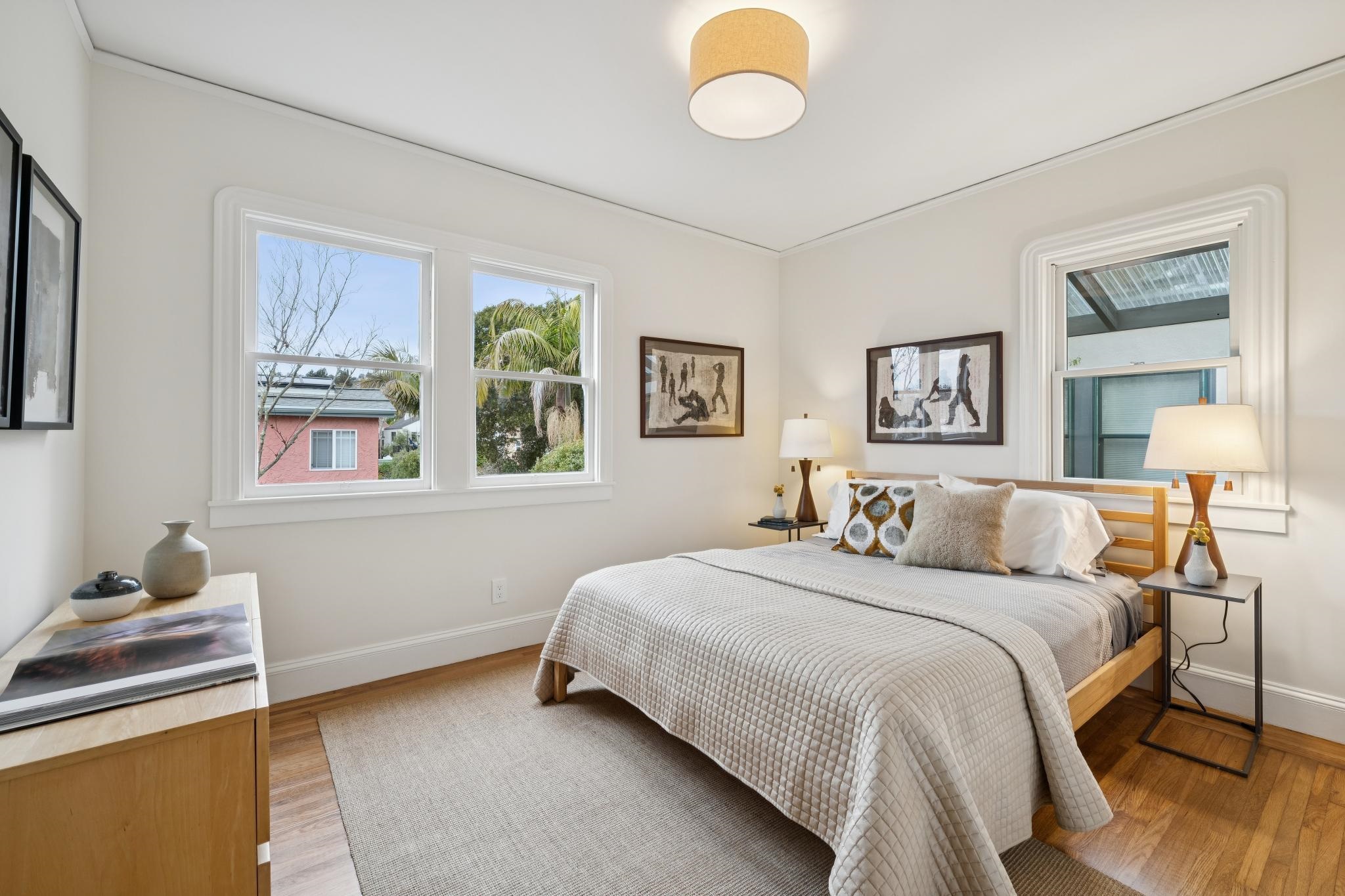 1563 Thousand Oaks Blvd