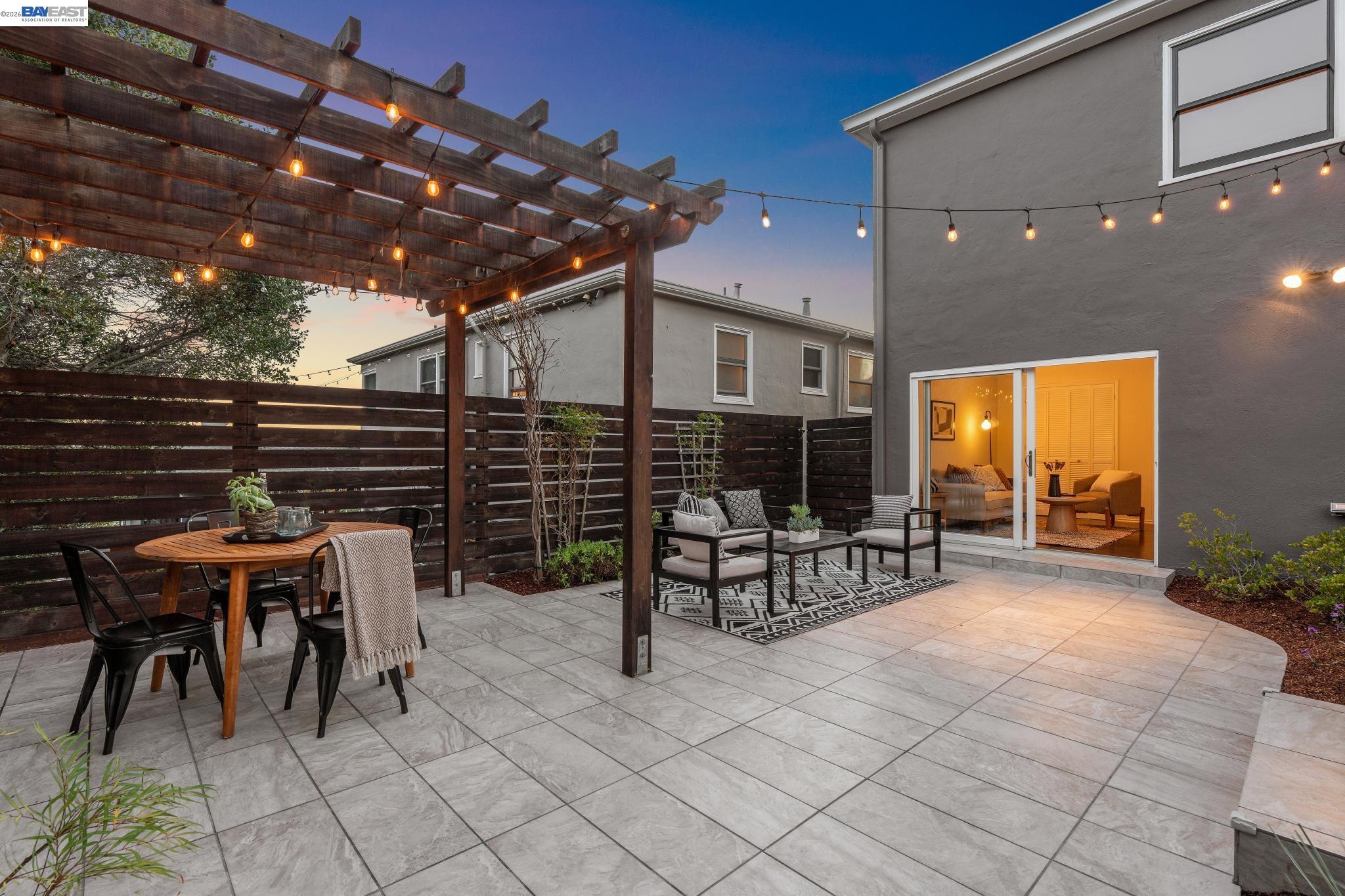 3386 Herrier St