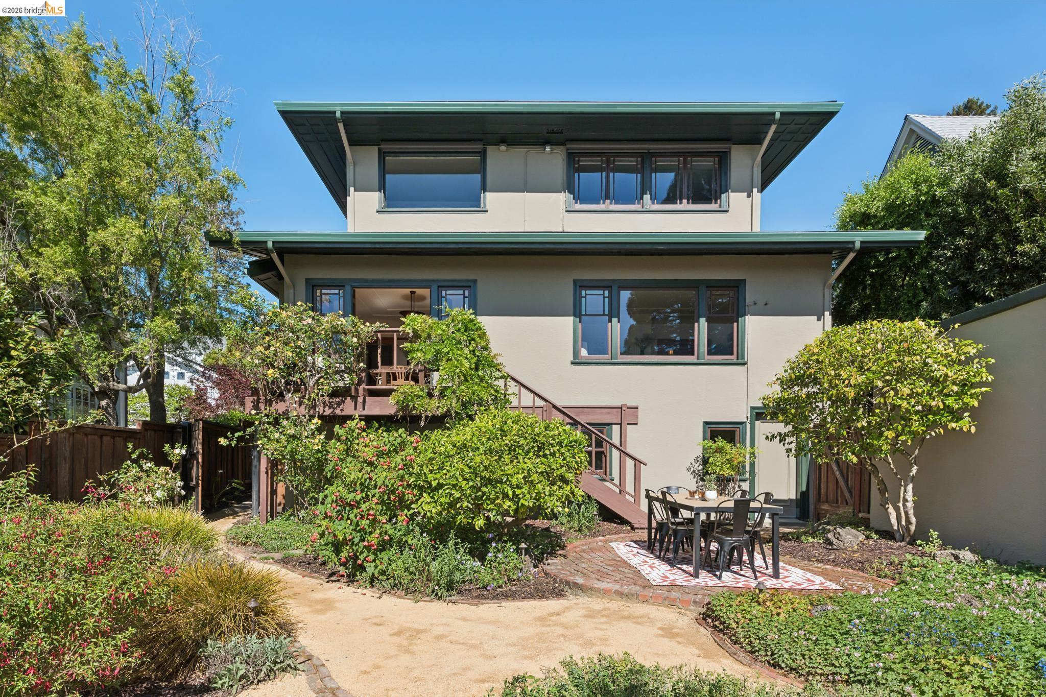938 San Benito Rd