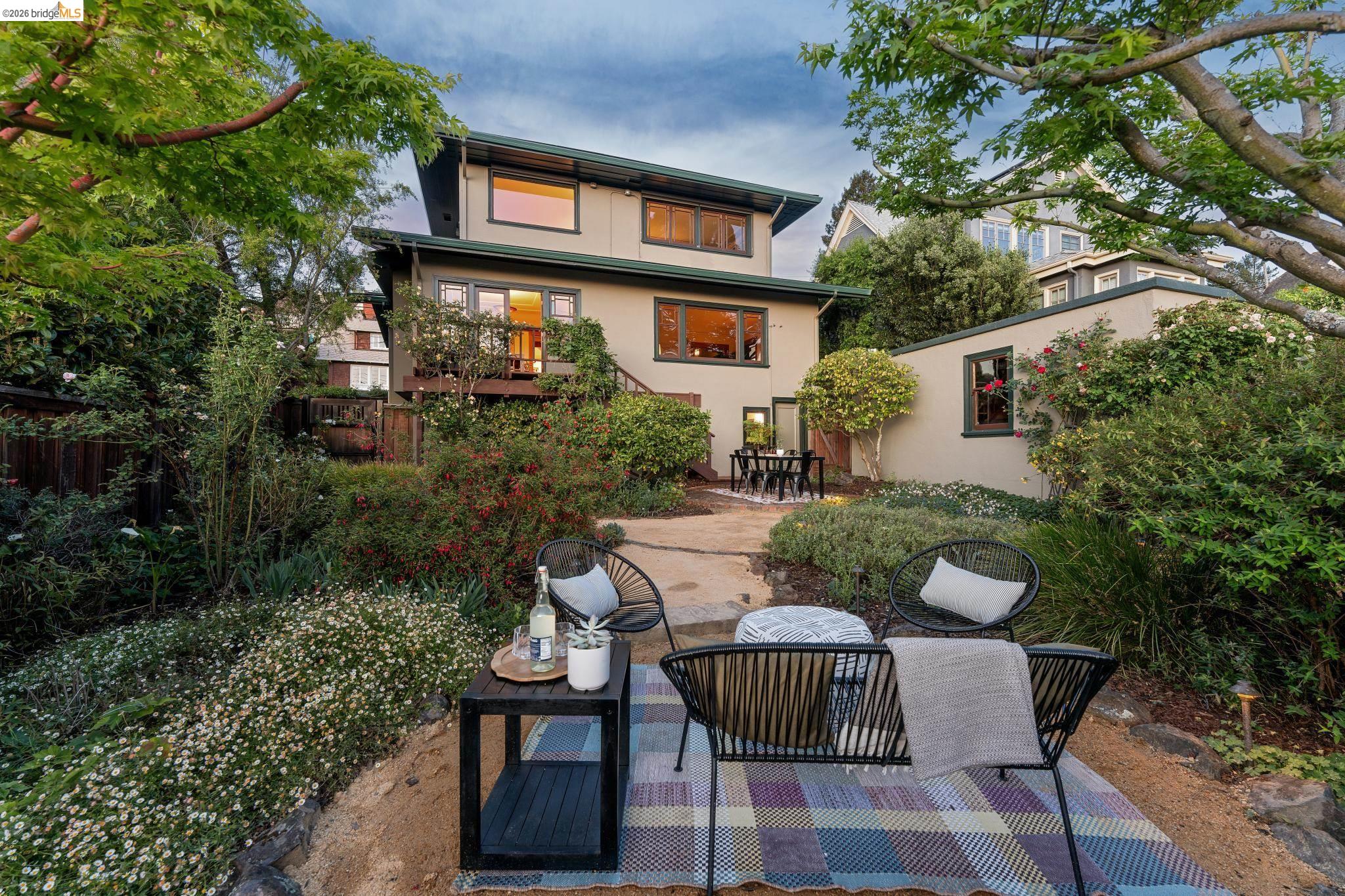 938 San Benito Rd