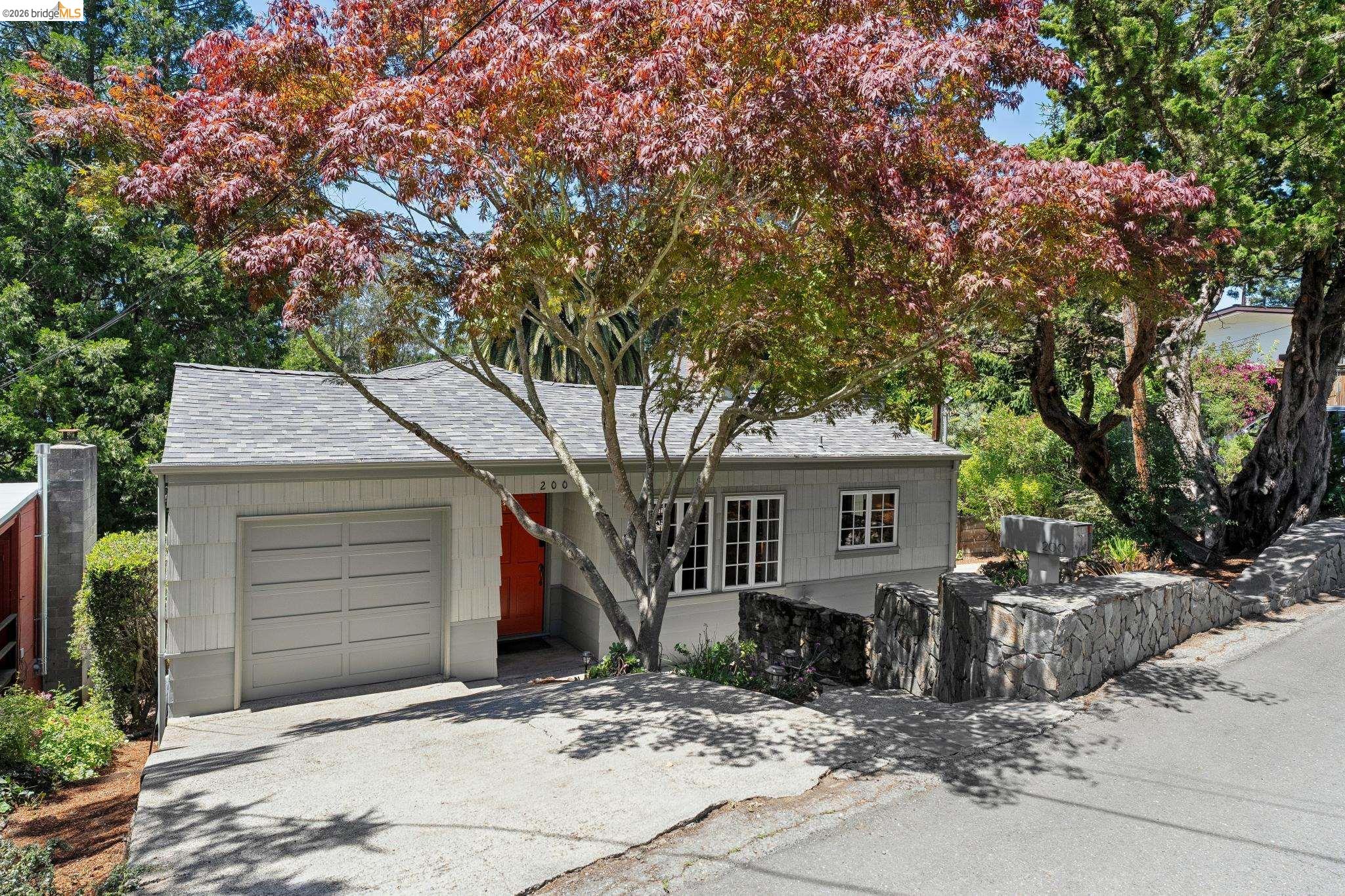 200 Fairlawn Dr
