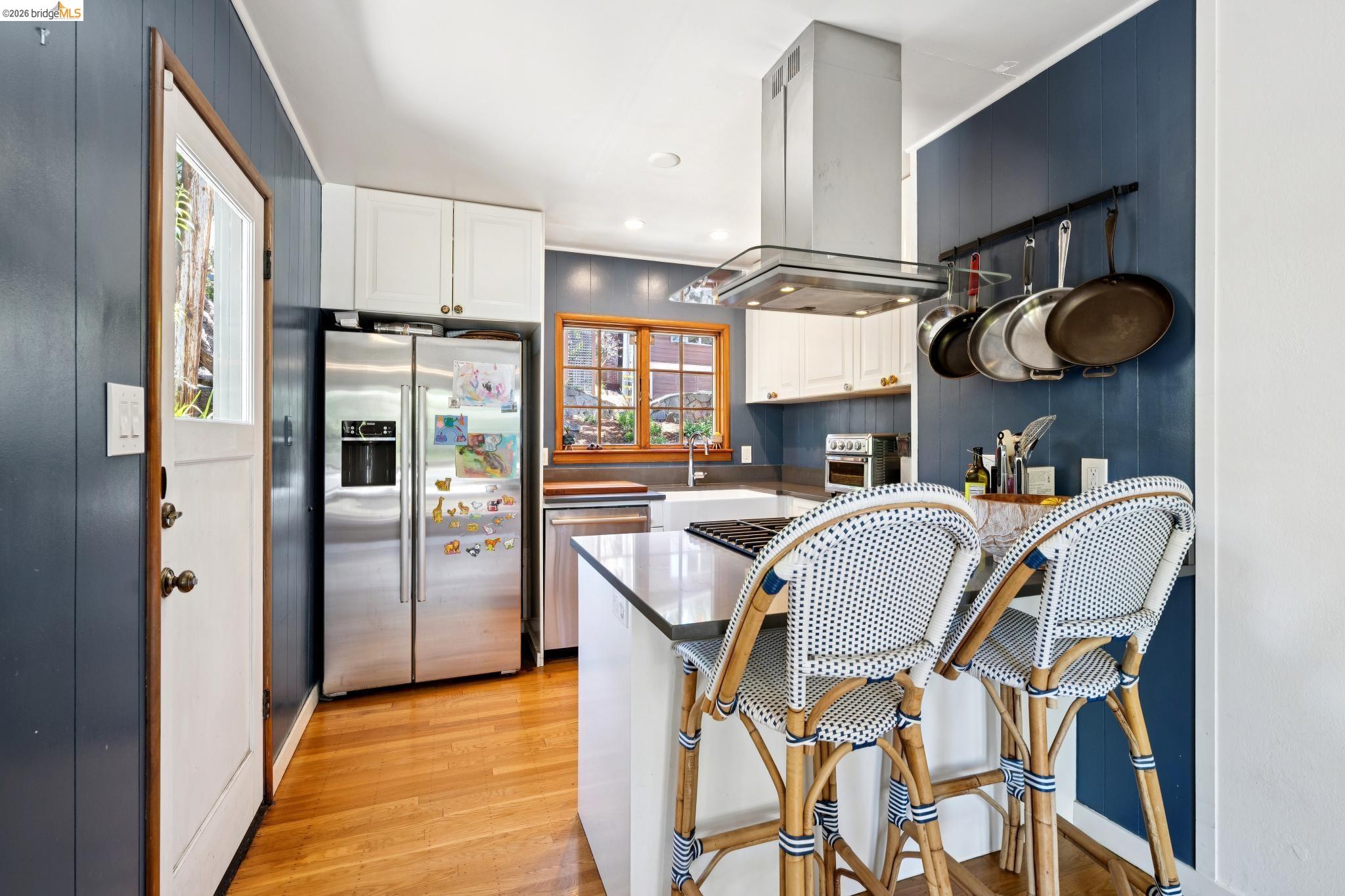 200 Fairlawn Dr