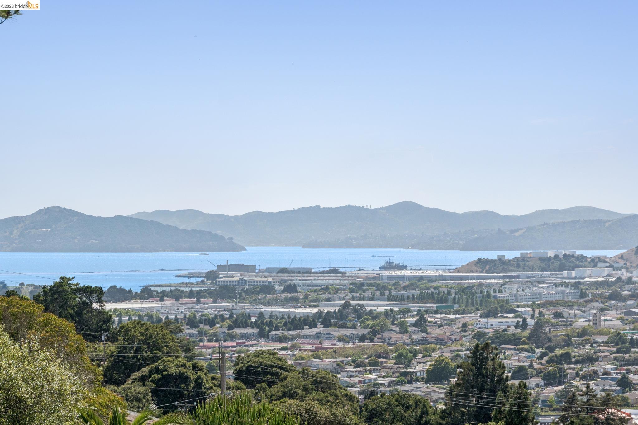 2325 Carquinez Ave