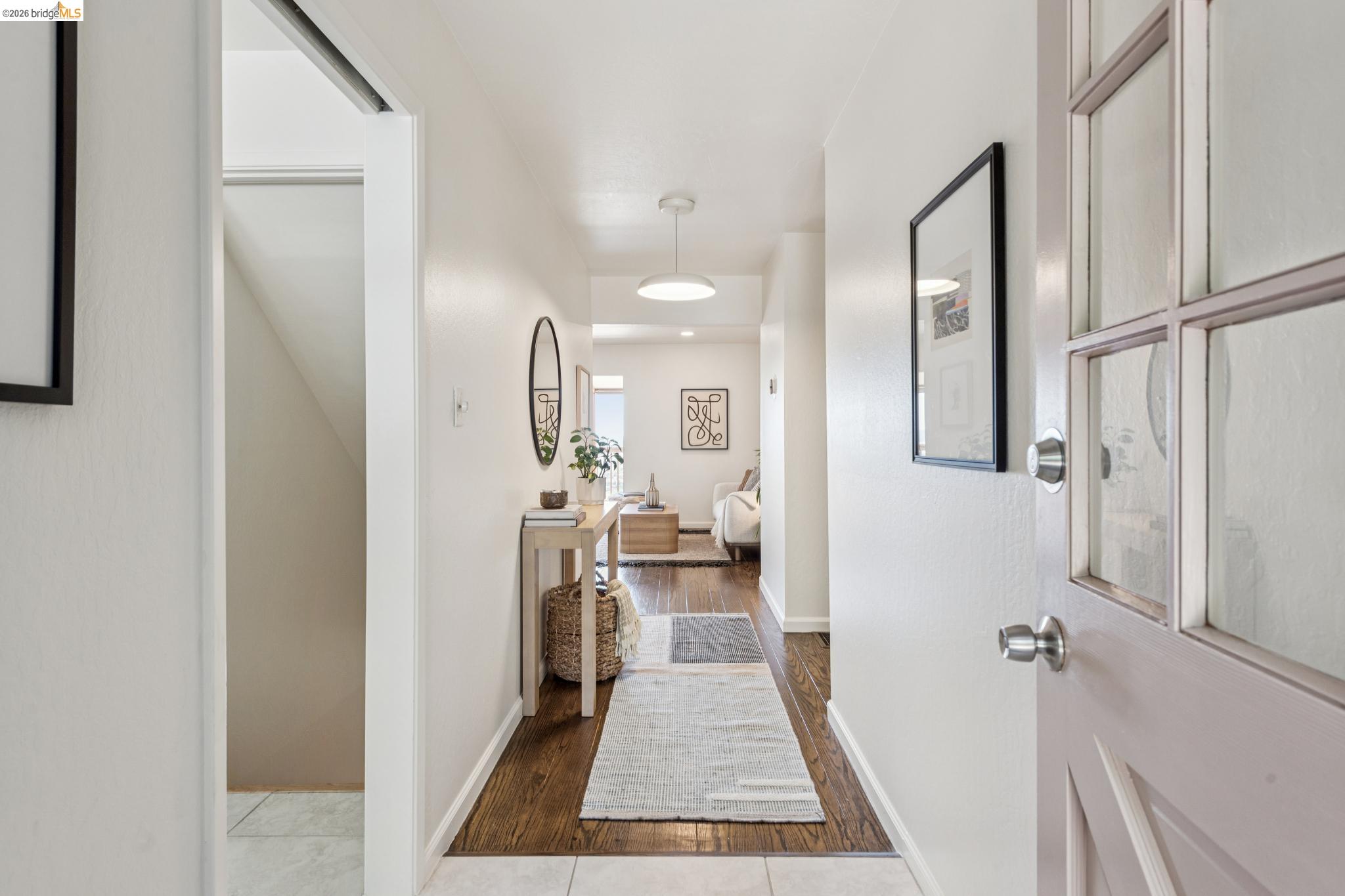 2325 Carquinez Ave