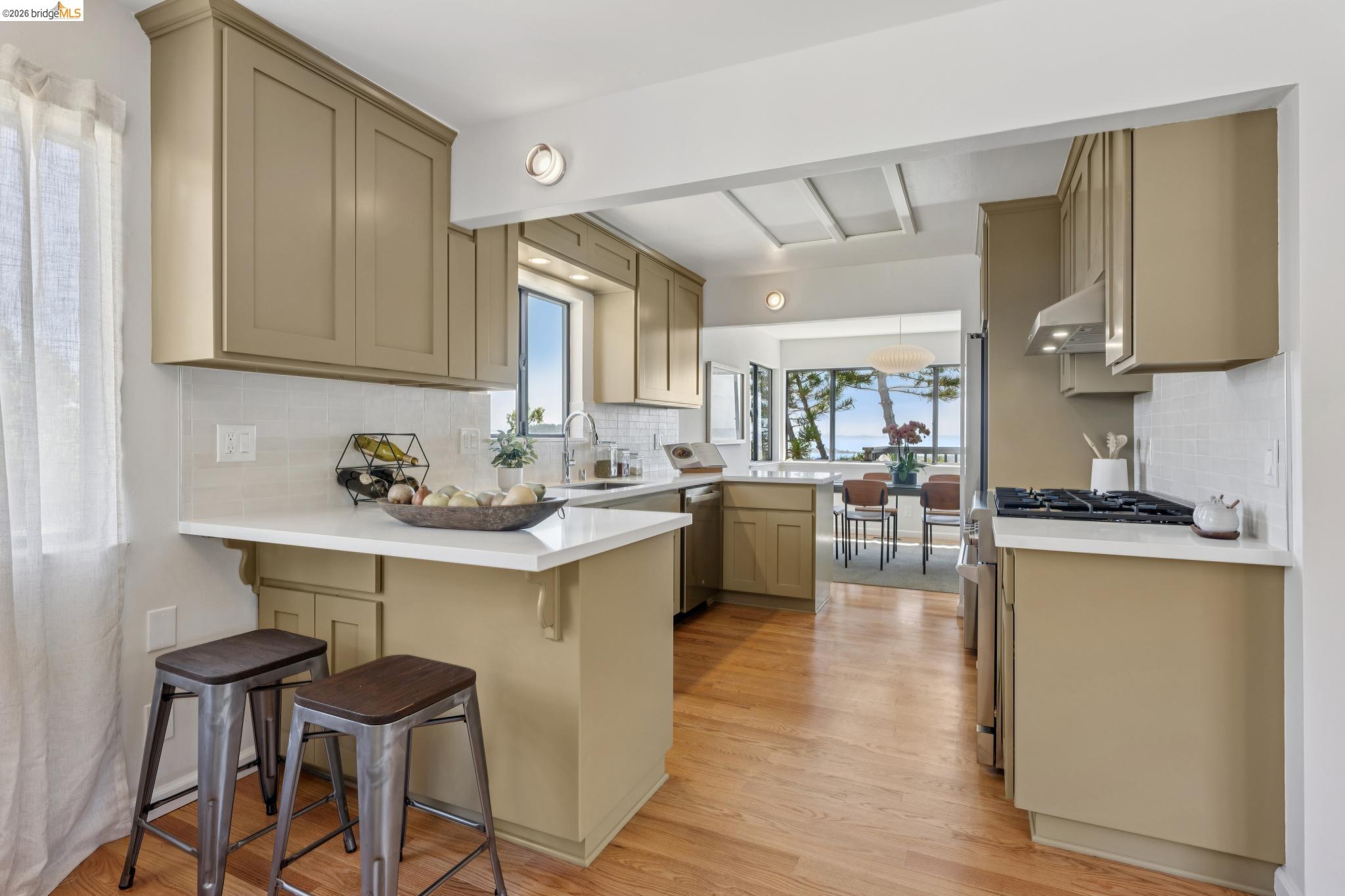 955 Galvin Dr