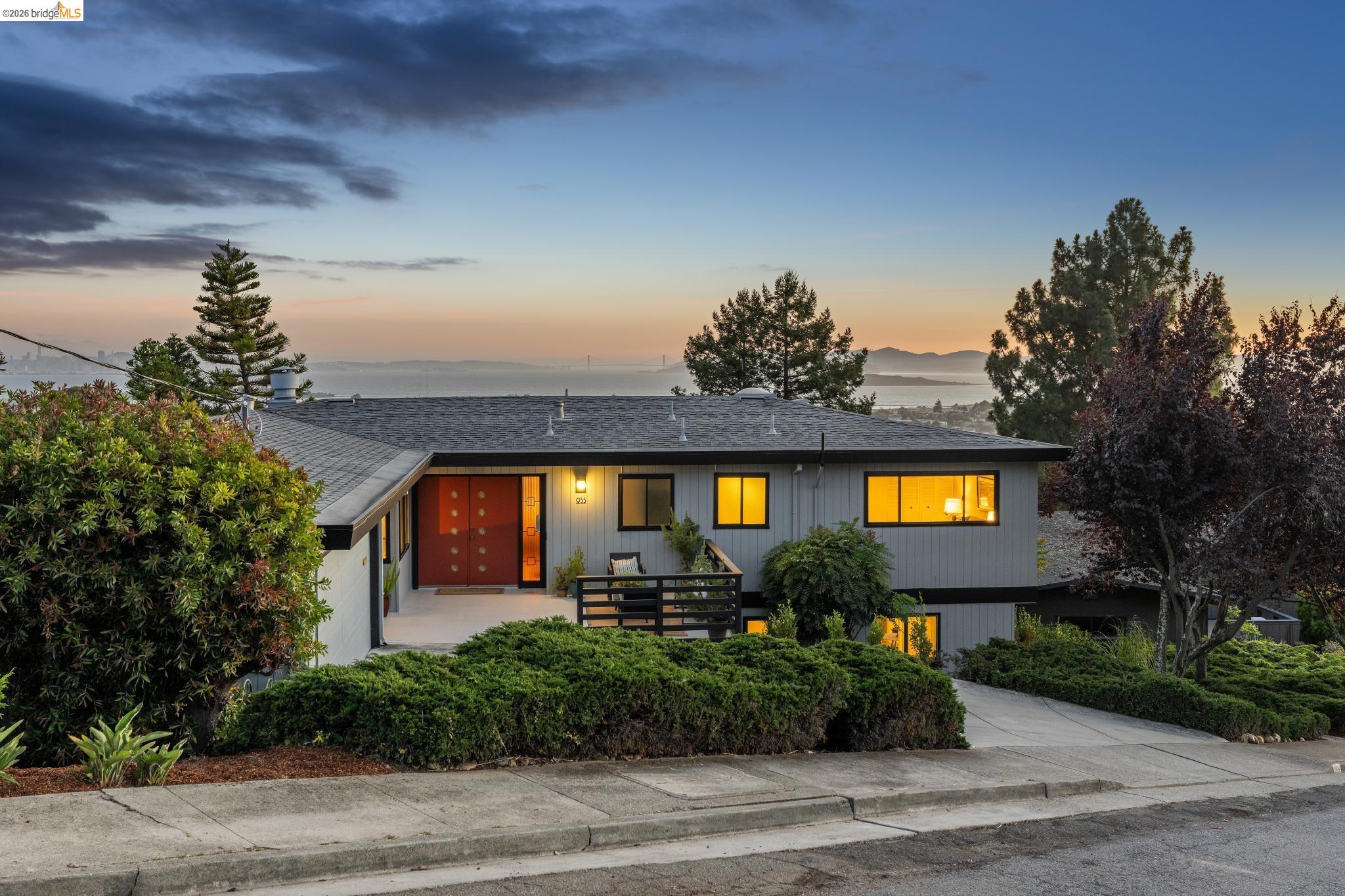 955 Galvin Dr