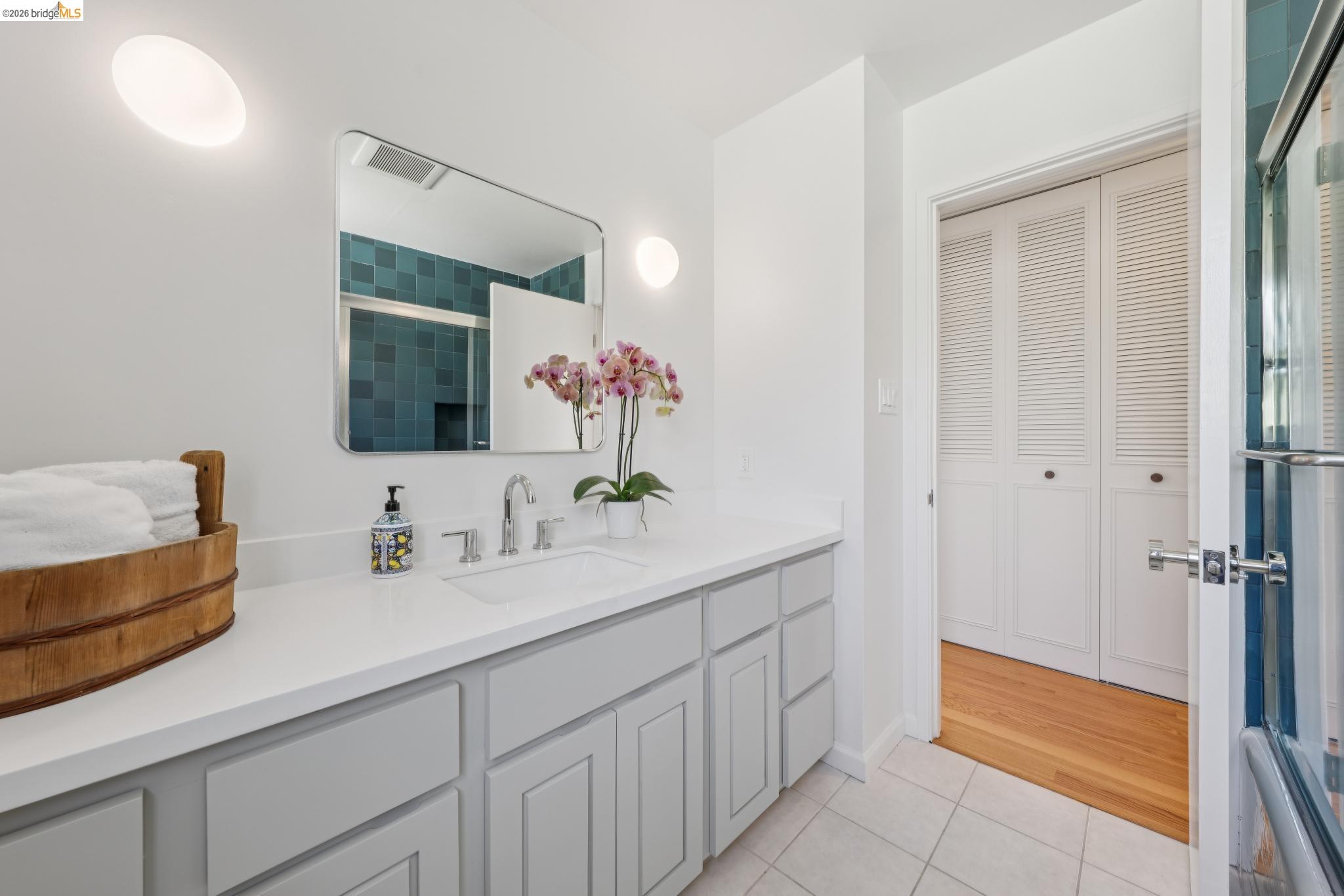 955 Galvin Dr