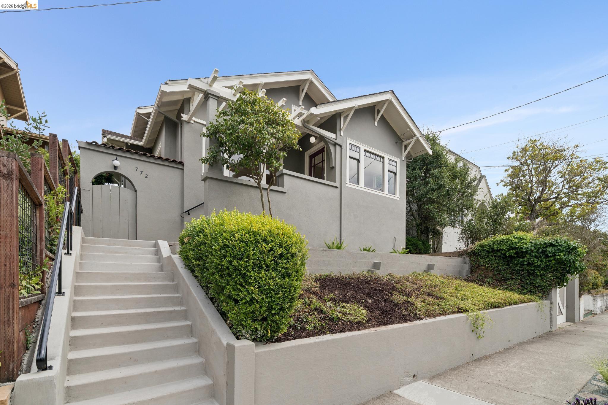 772 Vincente Ave