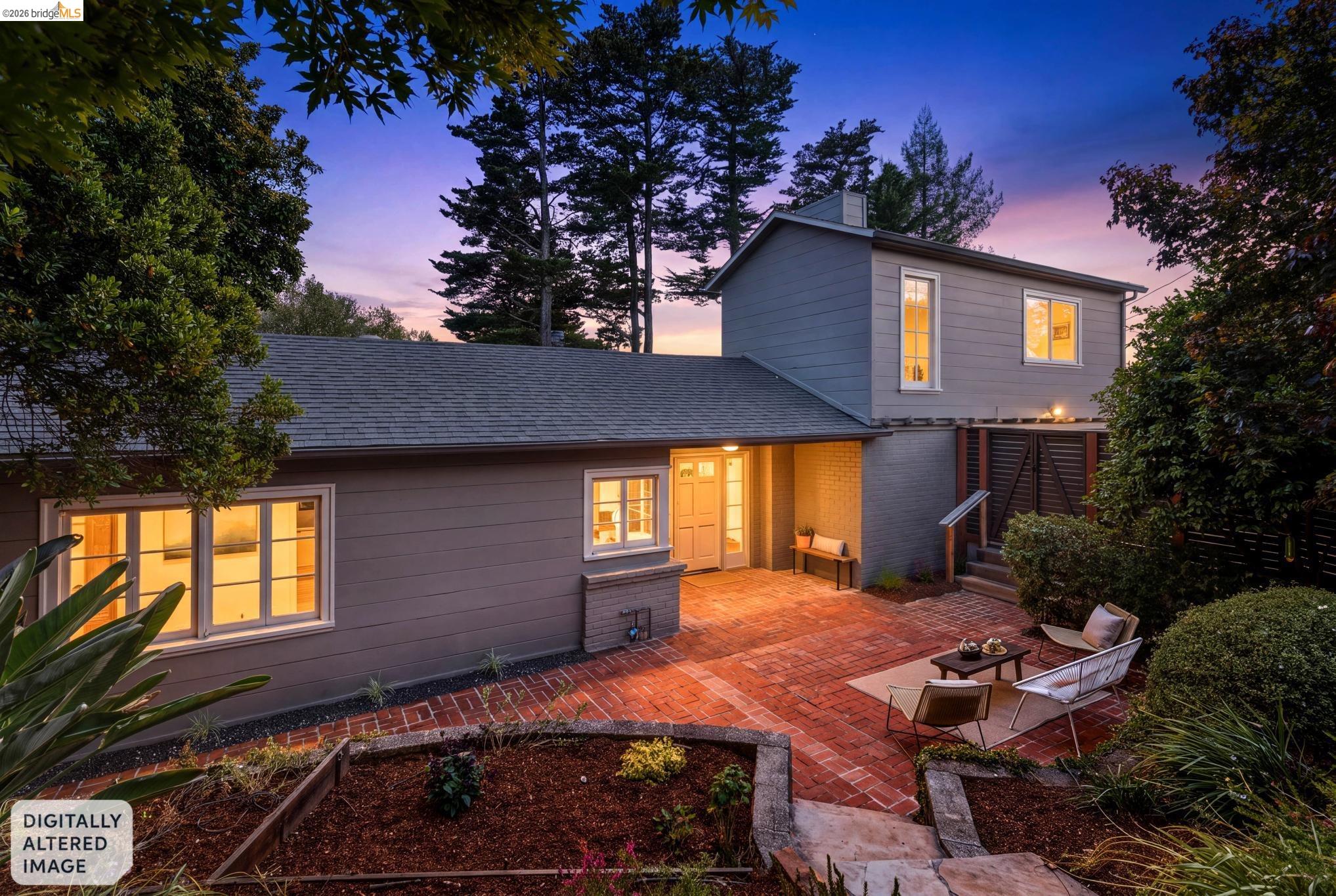 2339 Thackeray Dr