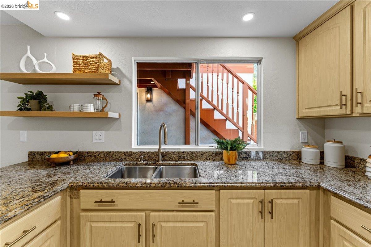 858 Coral Ridge Circle