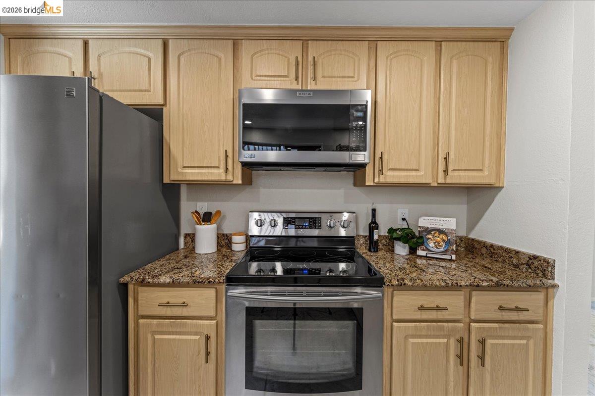 858 Coral Ridge Circle