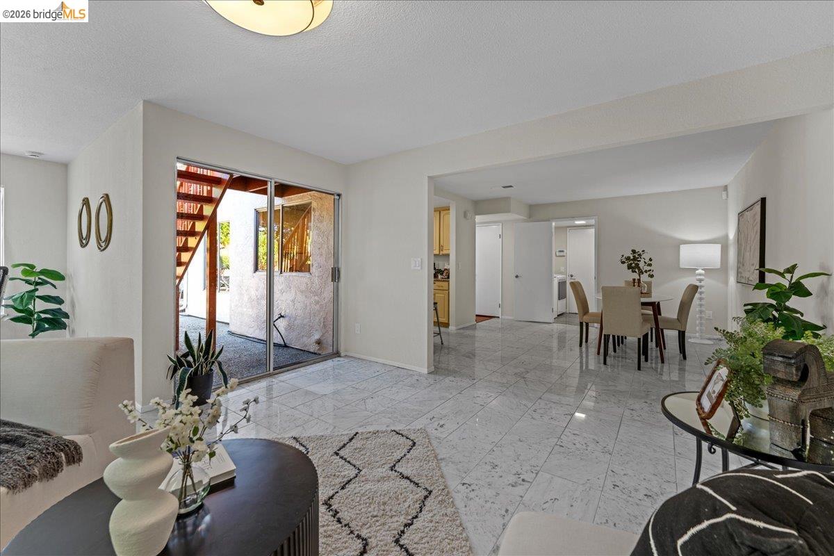 858 Coral Ridge Circle
