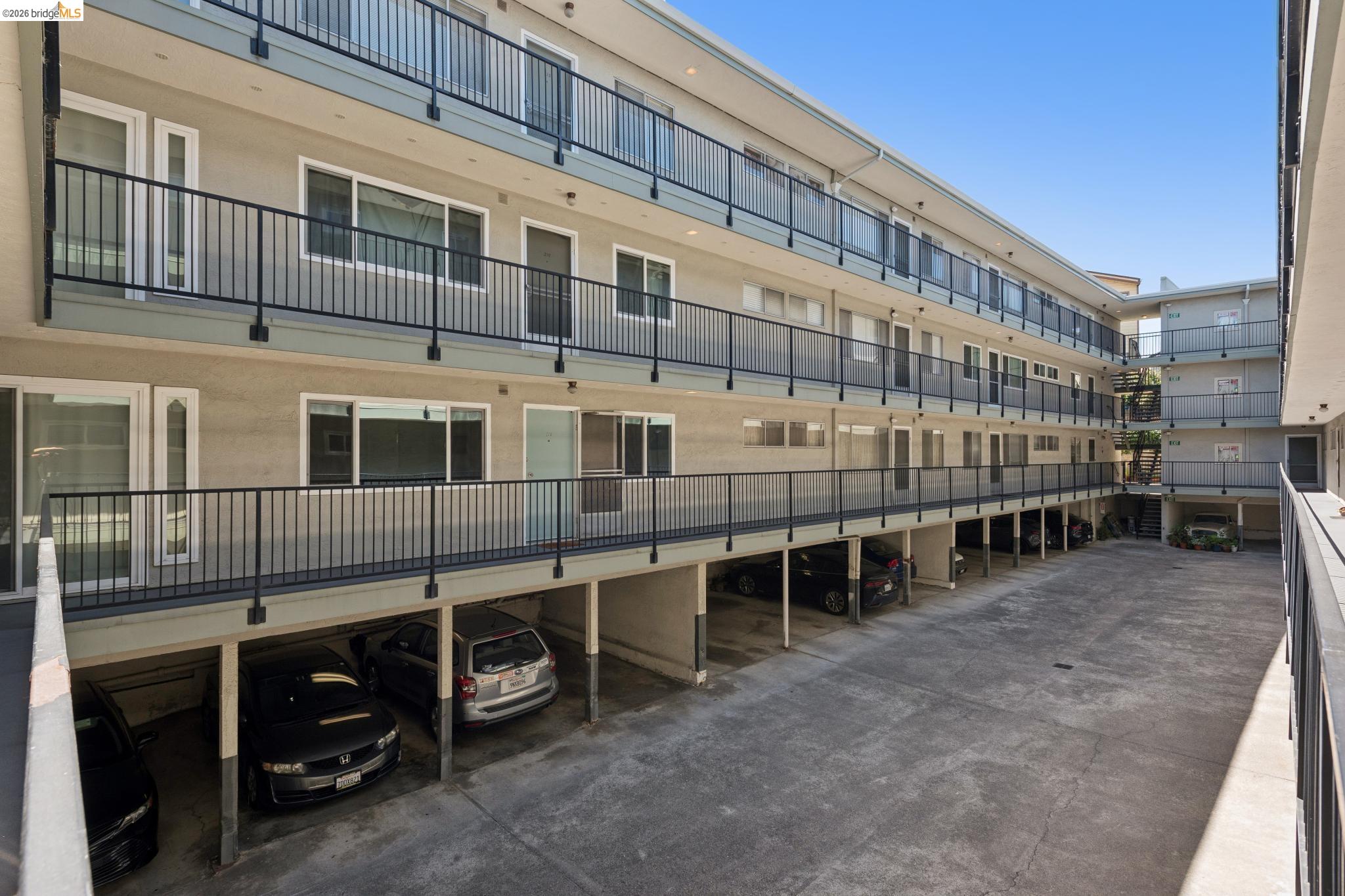 3877 Howe St # 110