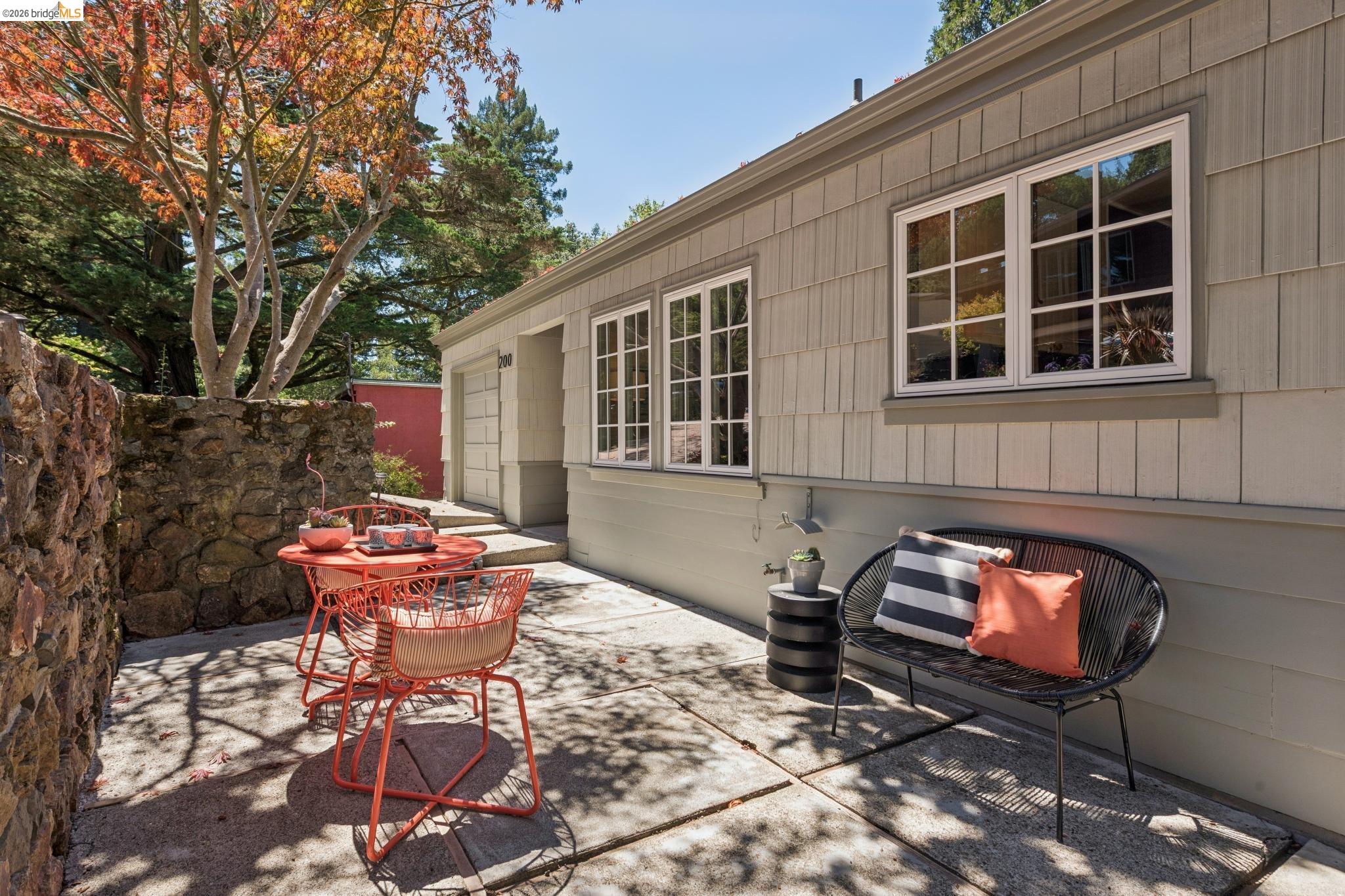 200 Fairlawn Dr