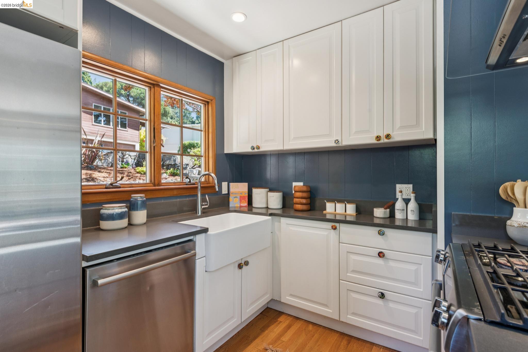200 Fairlawn Dr