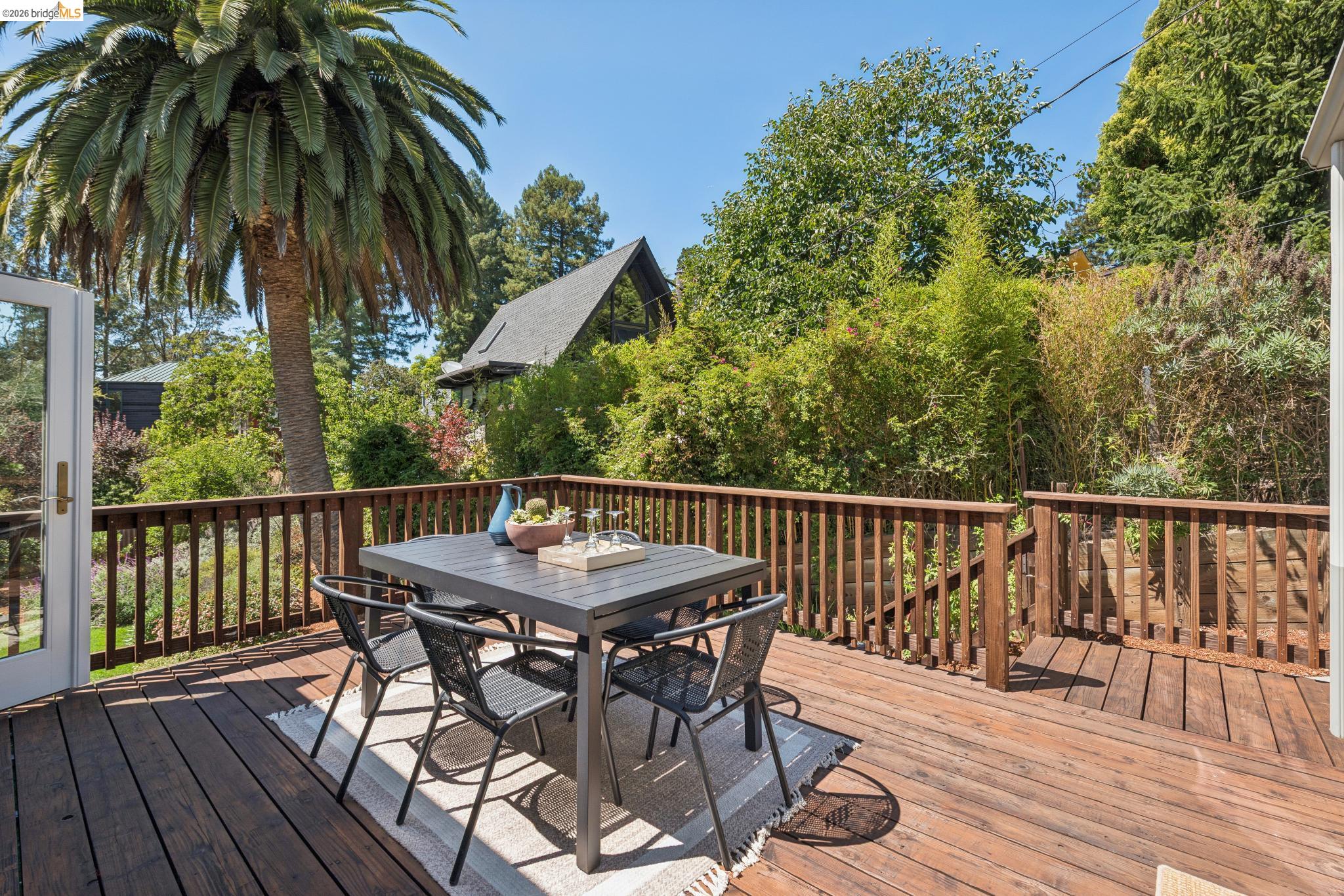 200 Fairlawn Dr
