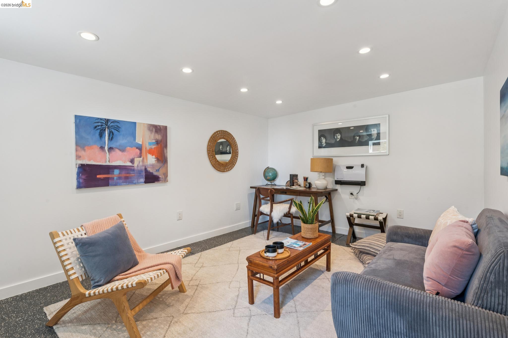 200 Fairlawn Dr