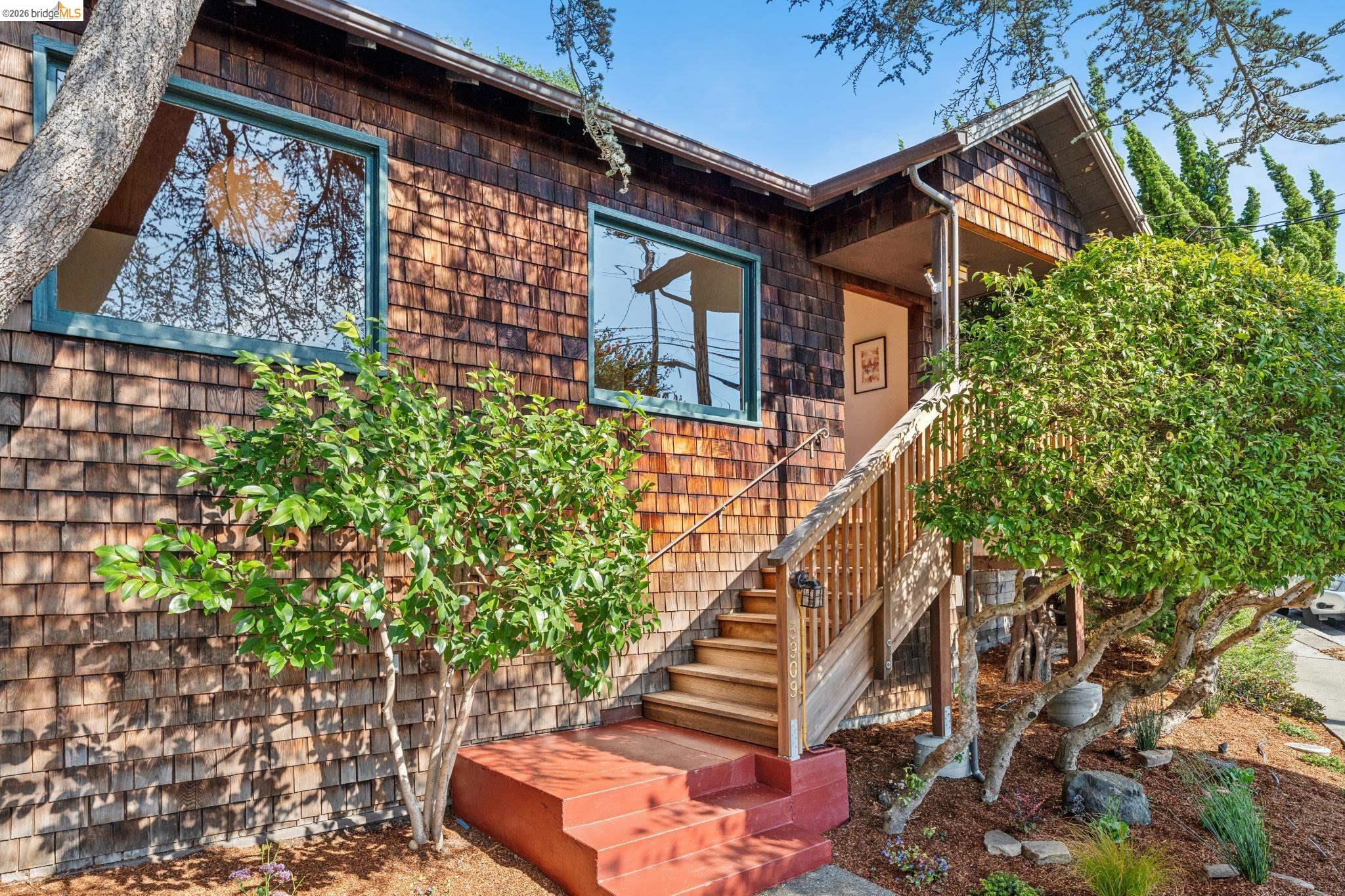 5909 Jordan Ave