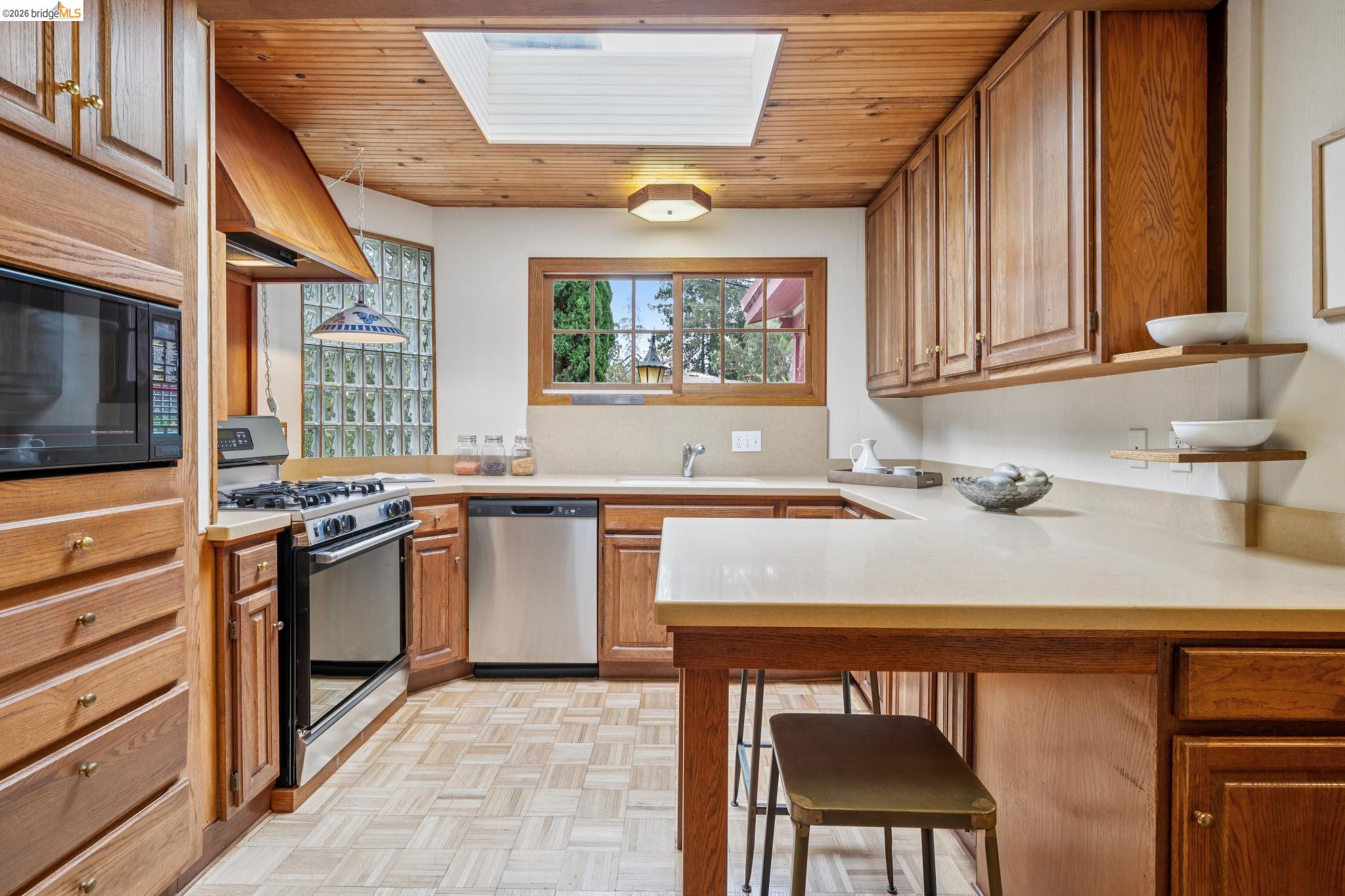 19 Sunset Dr