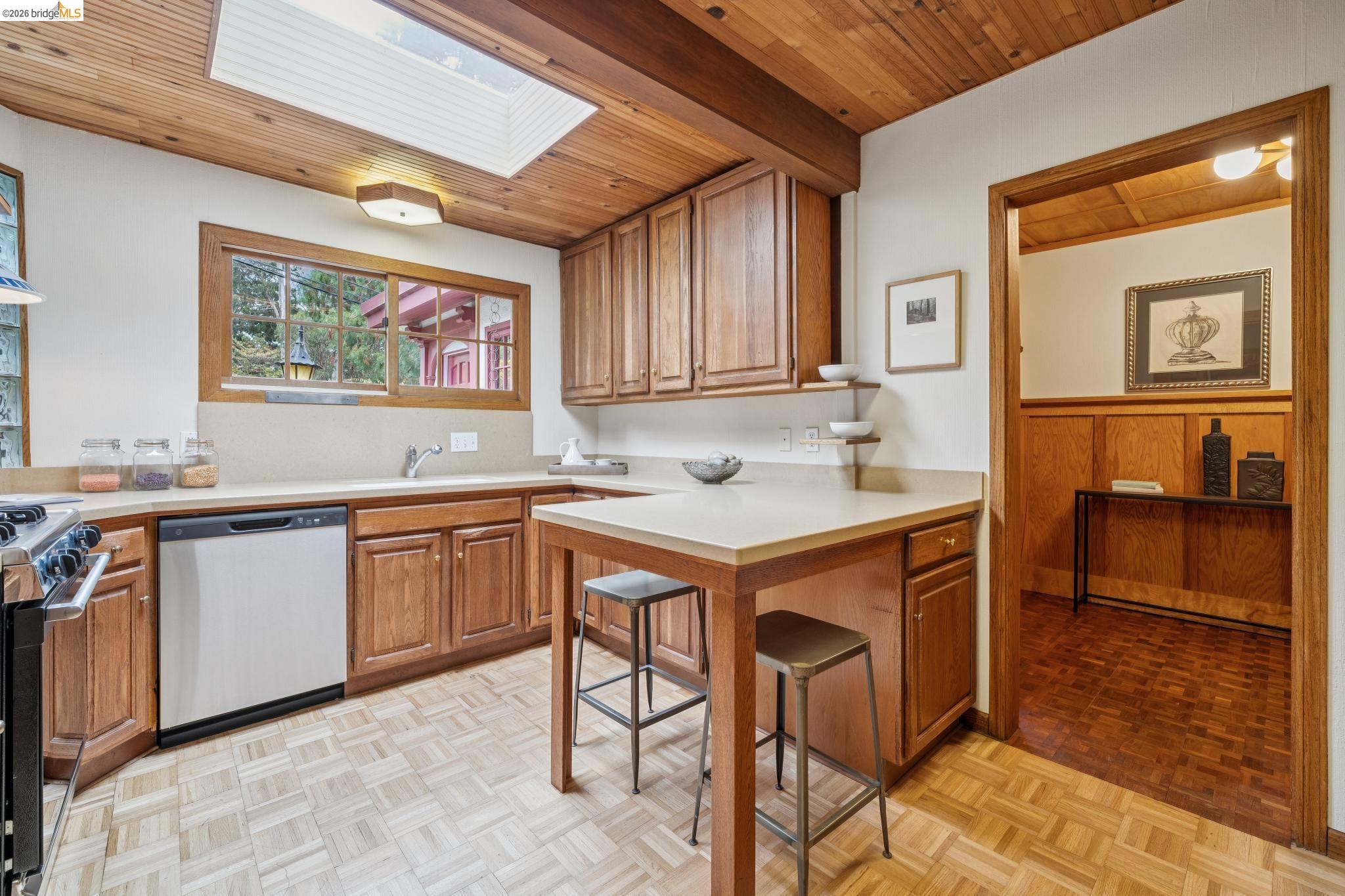 19 Sunset Dr