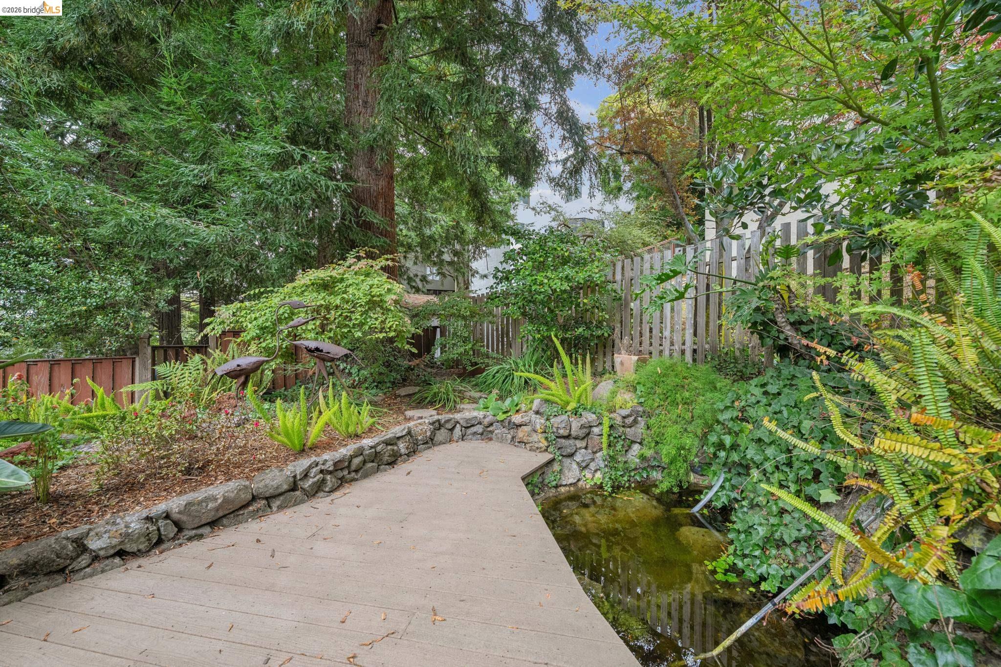 19 Sunset Dr