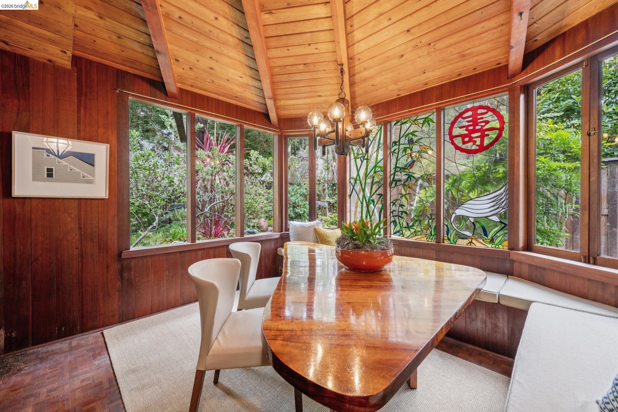 19 Sunset Dr