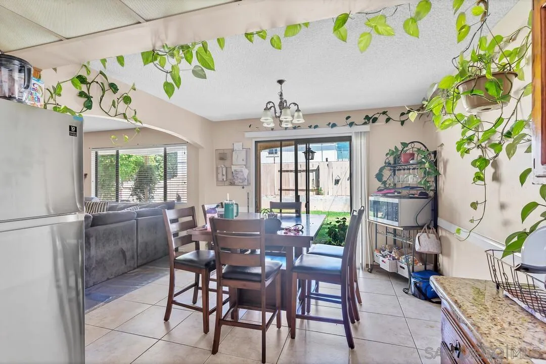 7127-7129 Saranac Street