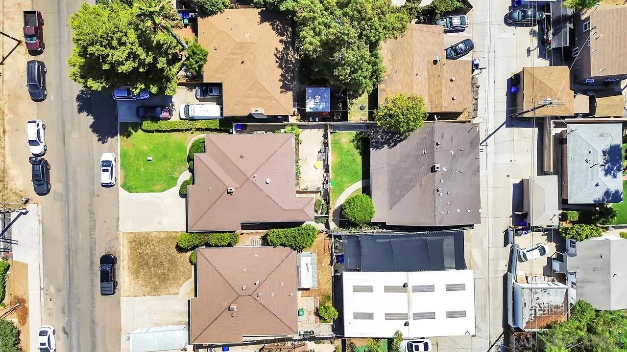 7127-7129 Saranac Street