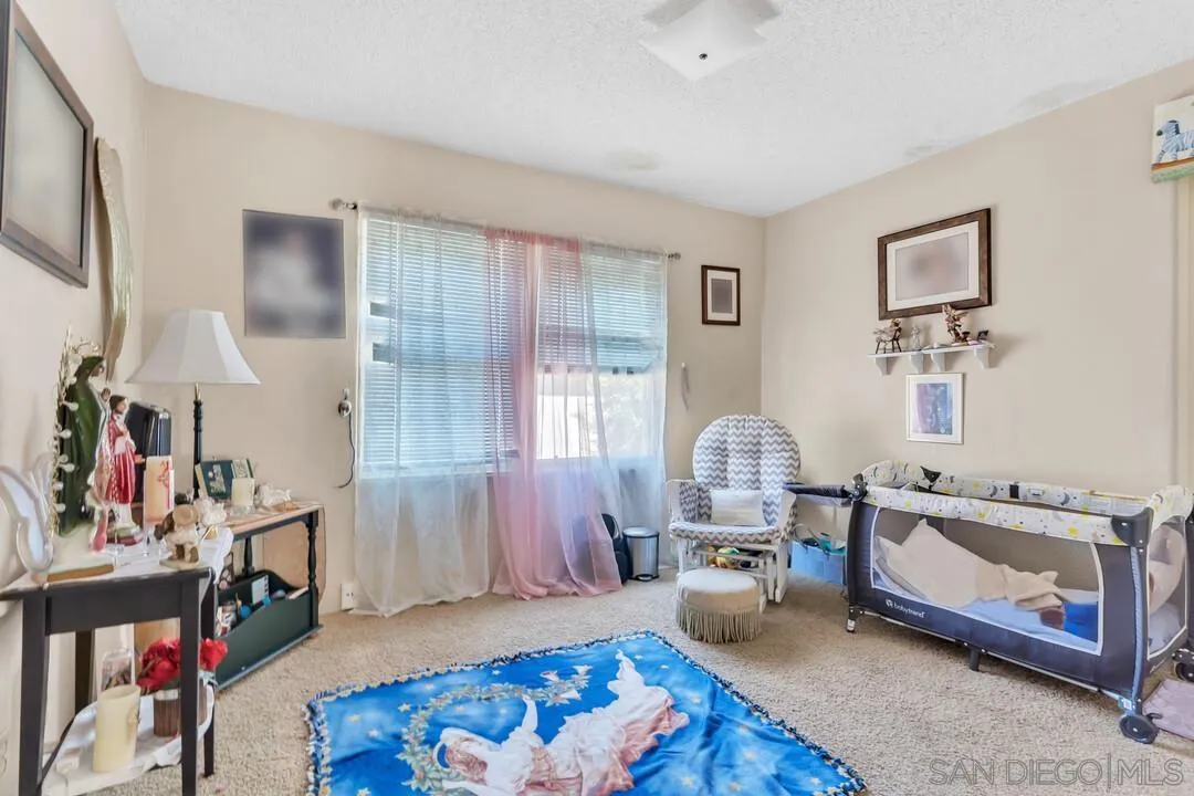 7127-7129 Saranac Street