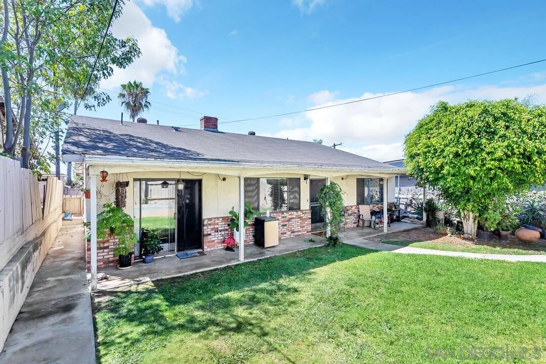 7127-7129 Saranac Street