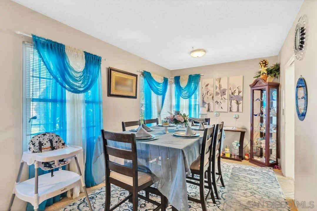 7127-7129 Saranac Street