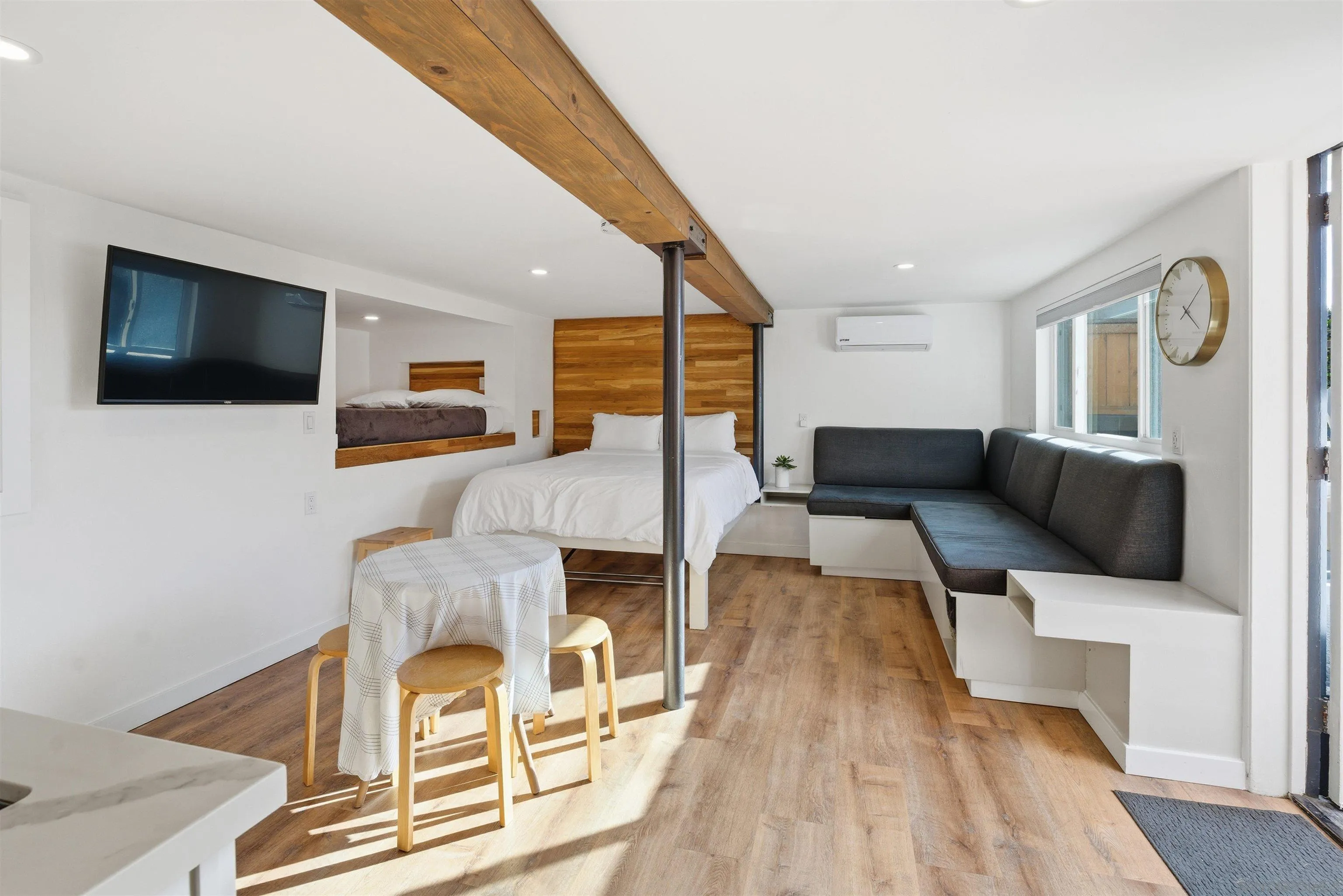 3692 Princeton Avenue