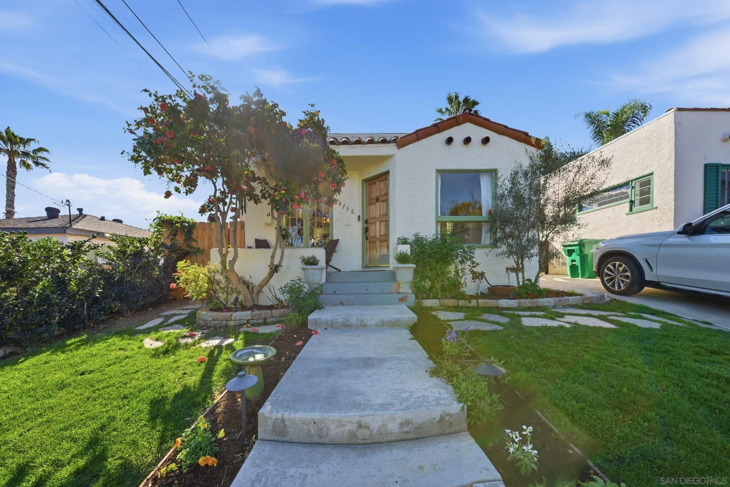 4756 E Mountain View Dr