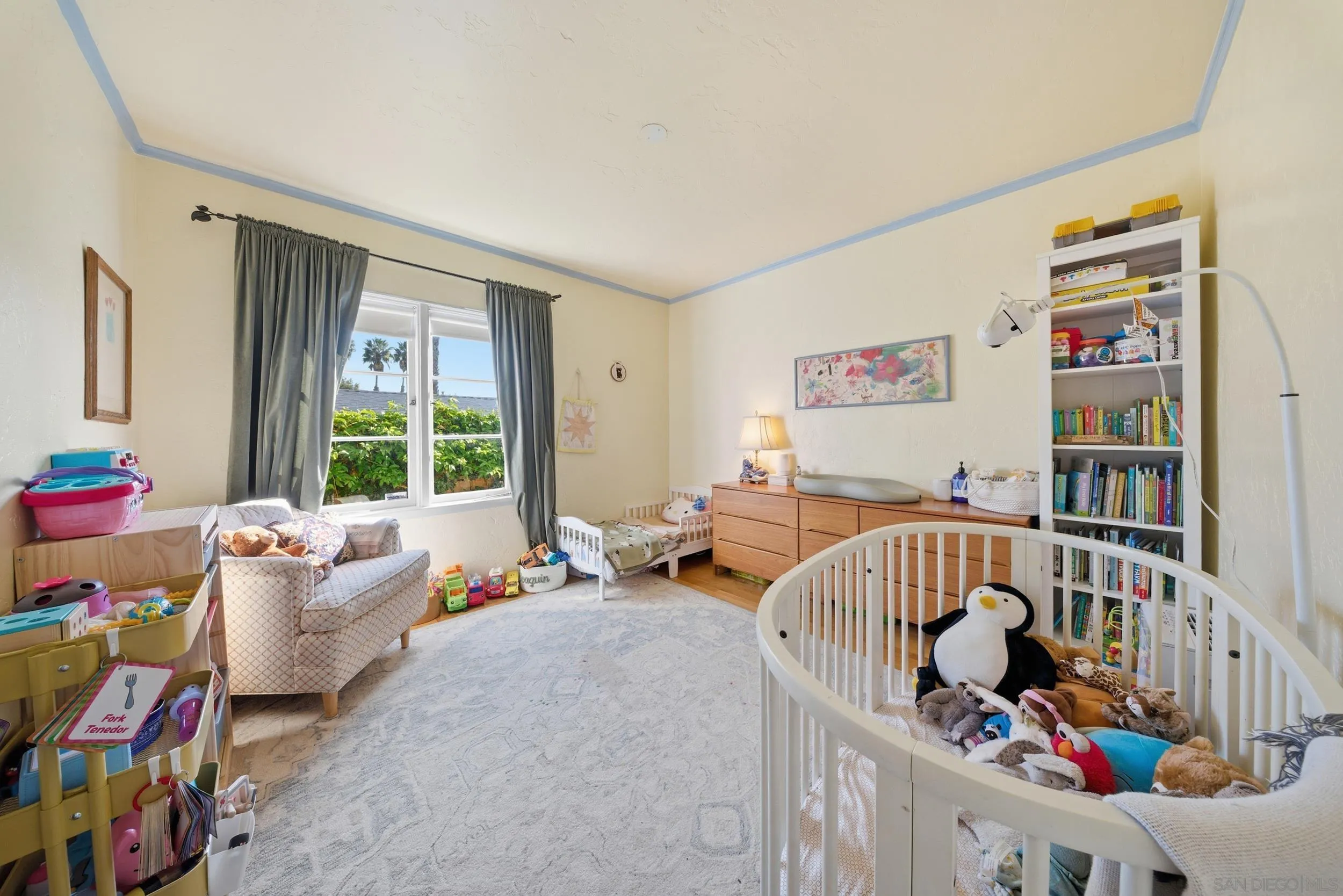 4756 E Mountain View Dr