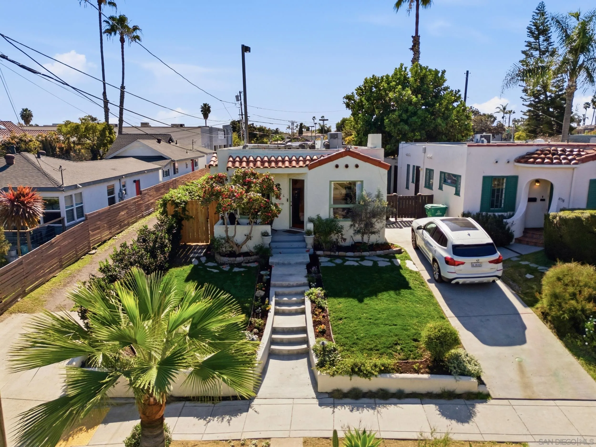 4756 E Mountain View Dr