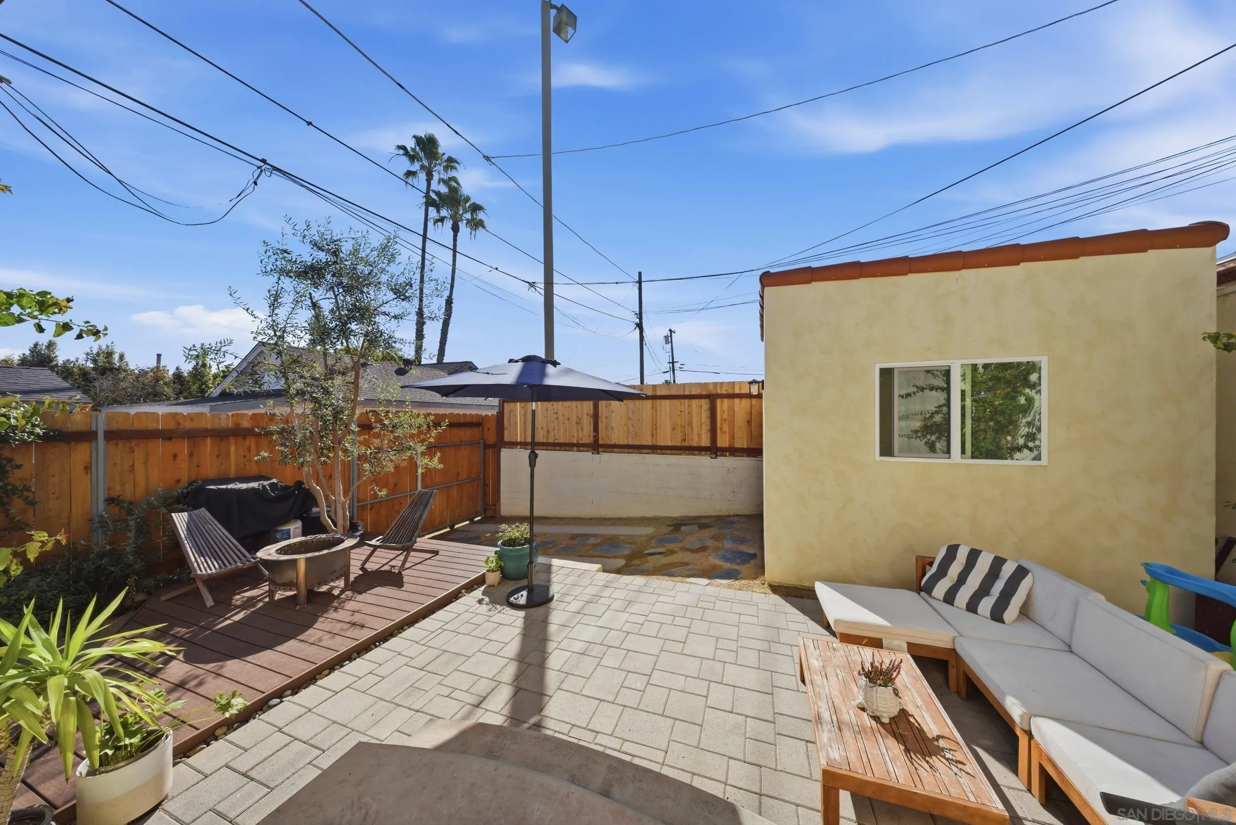 4756 E Mountain View Dr