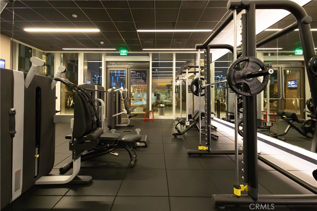 889 Francisco Street 806