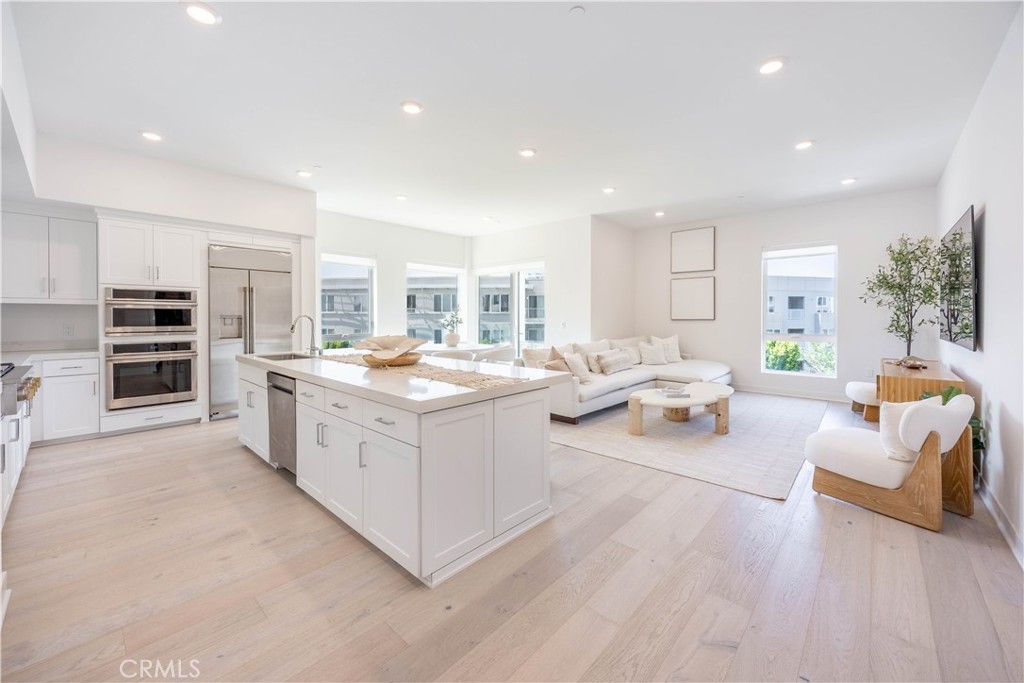 3400 Rivington