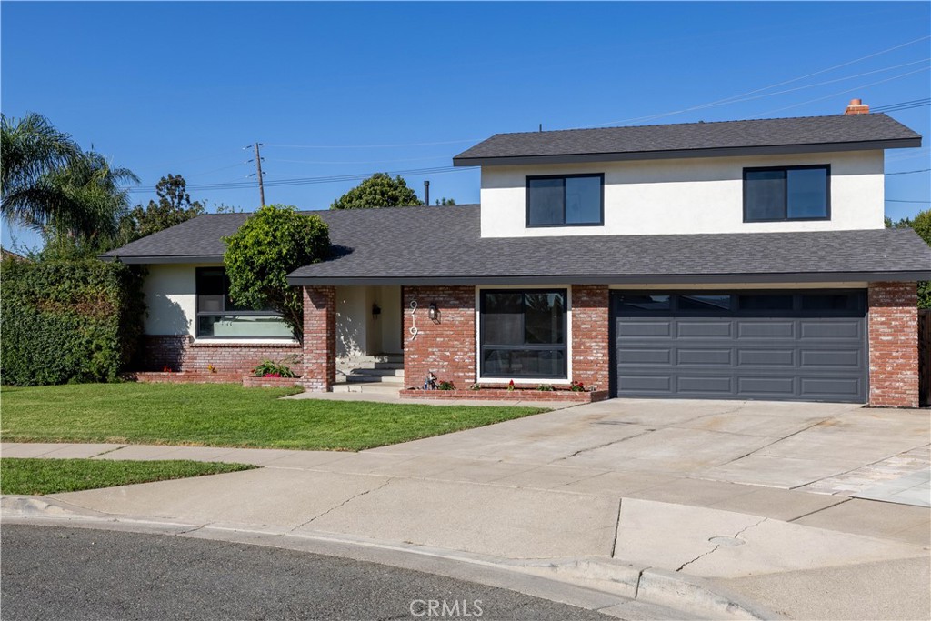 2919 E Athens Avenue