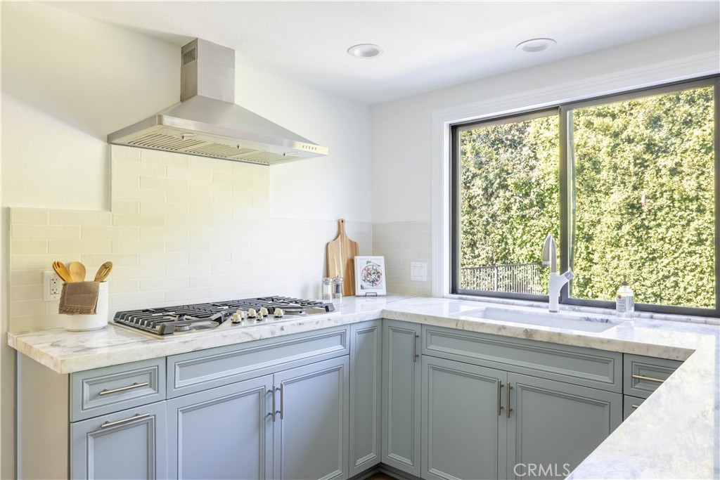 2919 E Athens Avenue