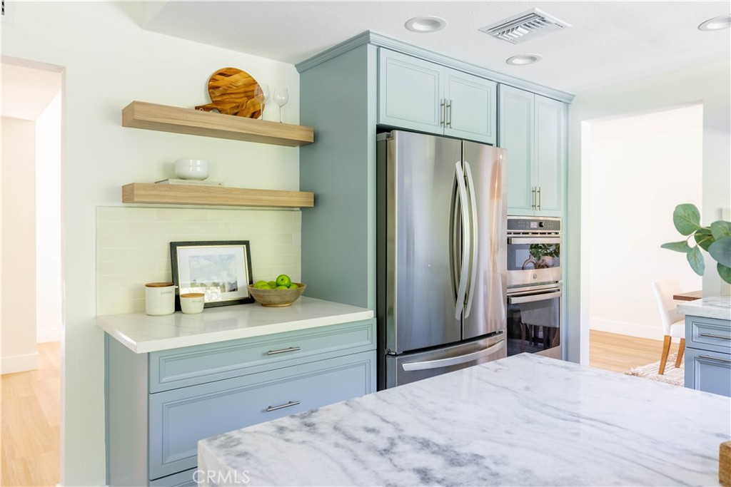 2919 E Athens Avenue