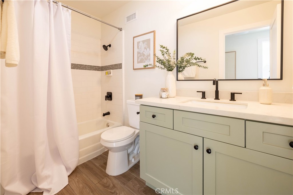 2919 E Athens Avenue