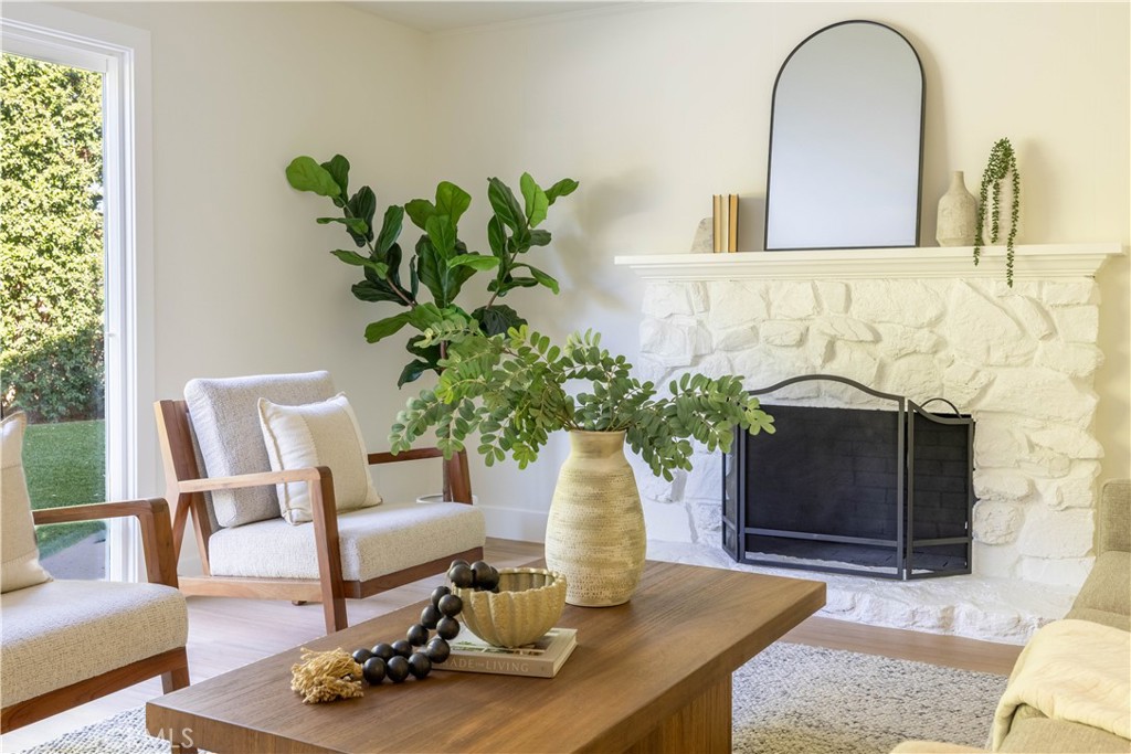 2919 E Athens Avenue