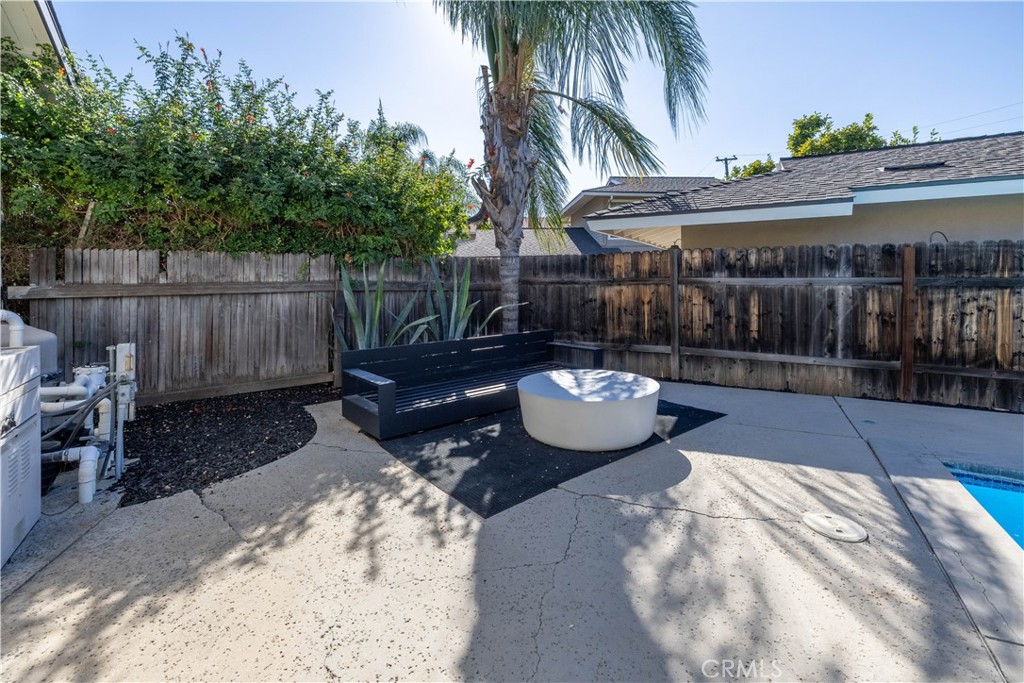 2919 E Athens Avenue