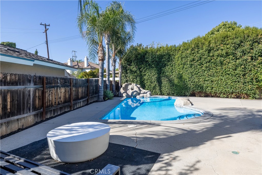 2919 E Athens Avenue