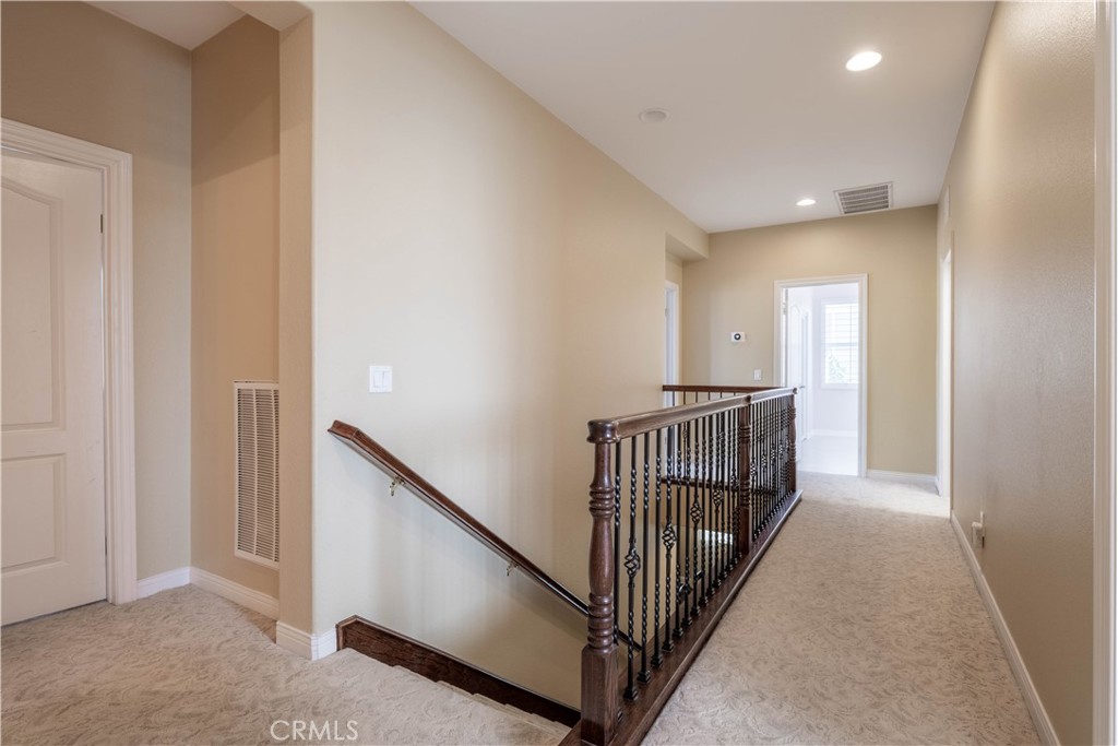 2589 N Promontory